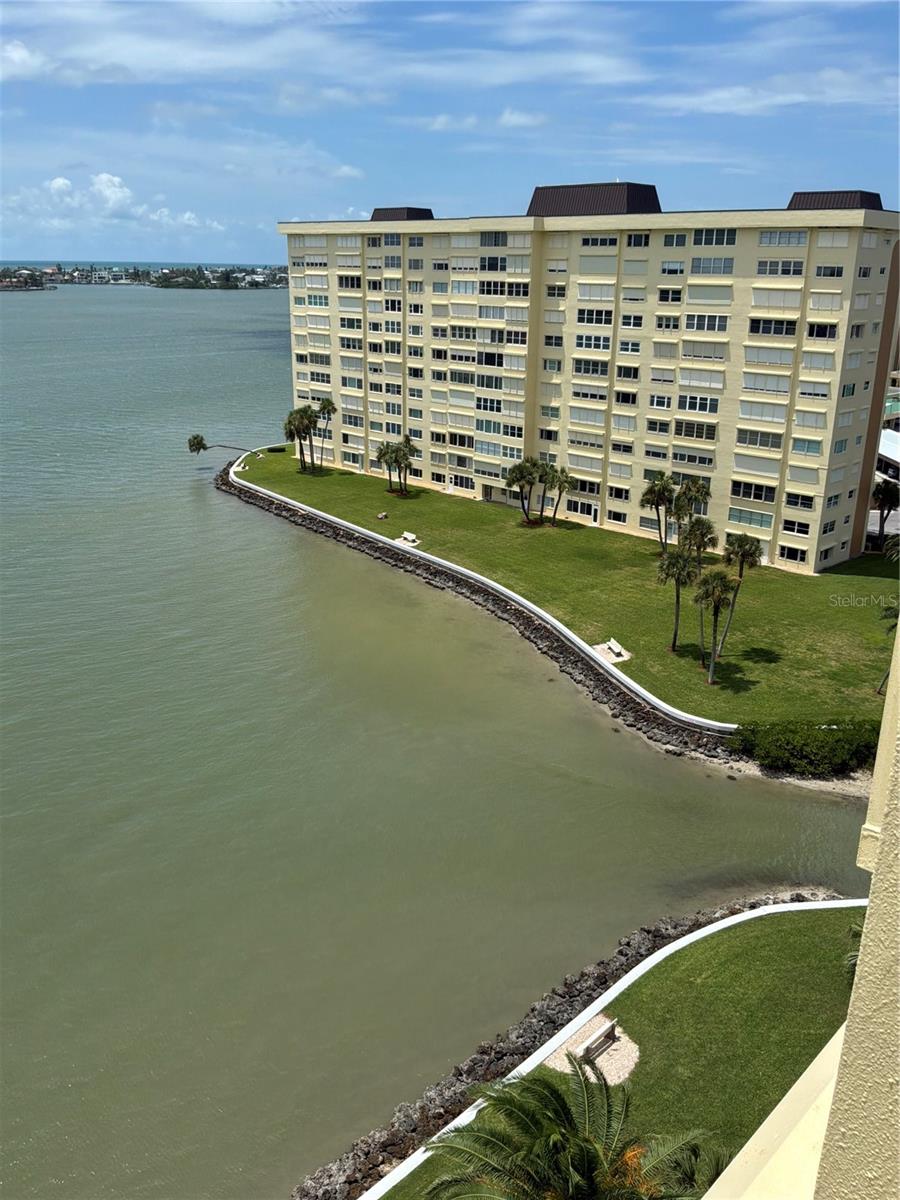 Condominium at 4525 COVE CIR #1107, ST PETERSBURG, photo 30 of 36