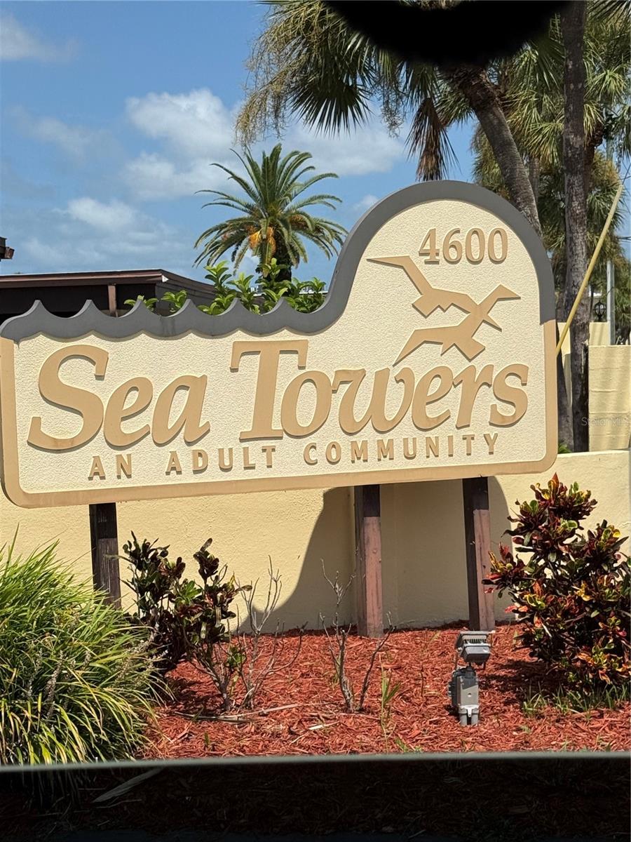 Condominium at 4525 COVE CIR #1107, ST PETERSBURG, photo 34 of 36
