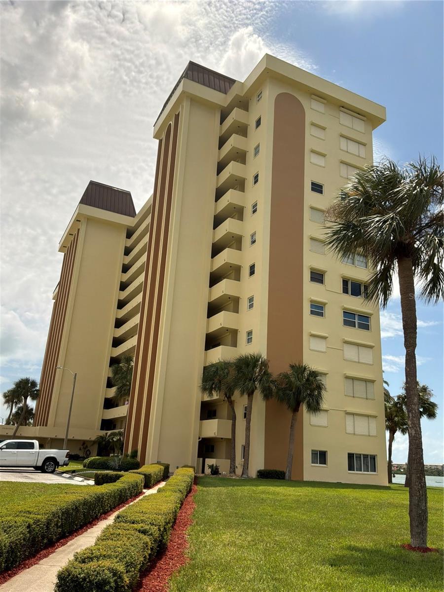 Condominium at 4525 COVE CIR #1107, ST PETERSBURG, photo 35 of 36