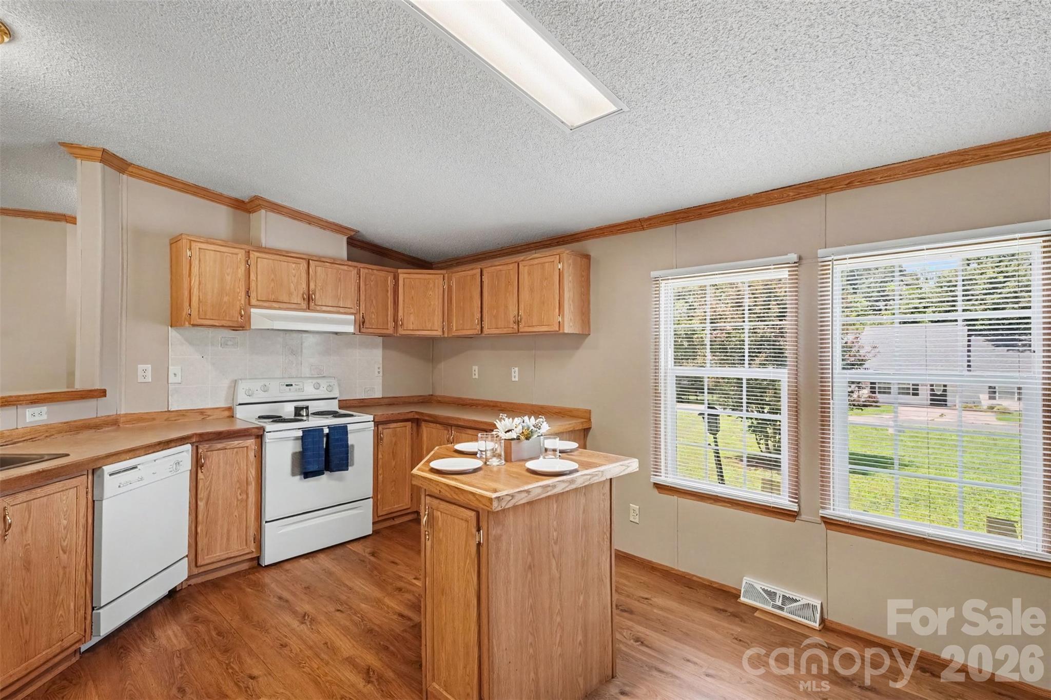 Single Family Residence at 373 Laney Street, Kannapolis, photo 11 of 27