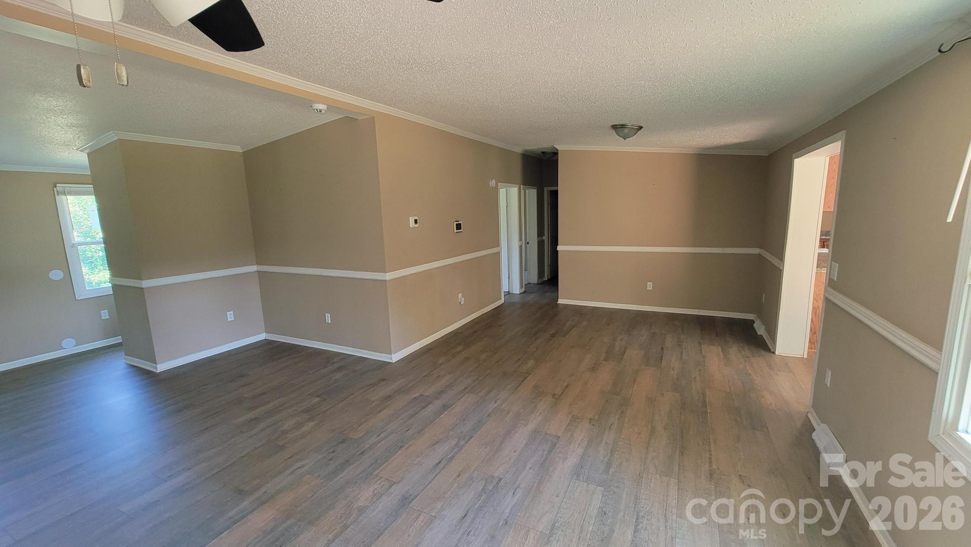 Single Family Residence at 5401 Creek Run Court, Bessemer City, photo 4 of 17