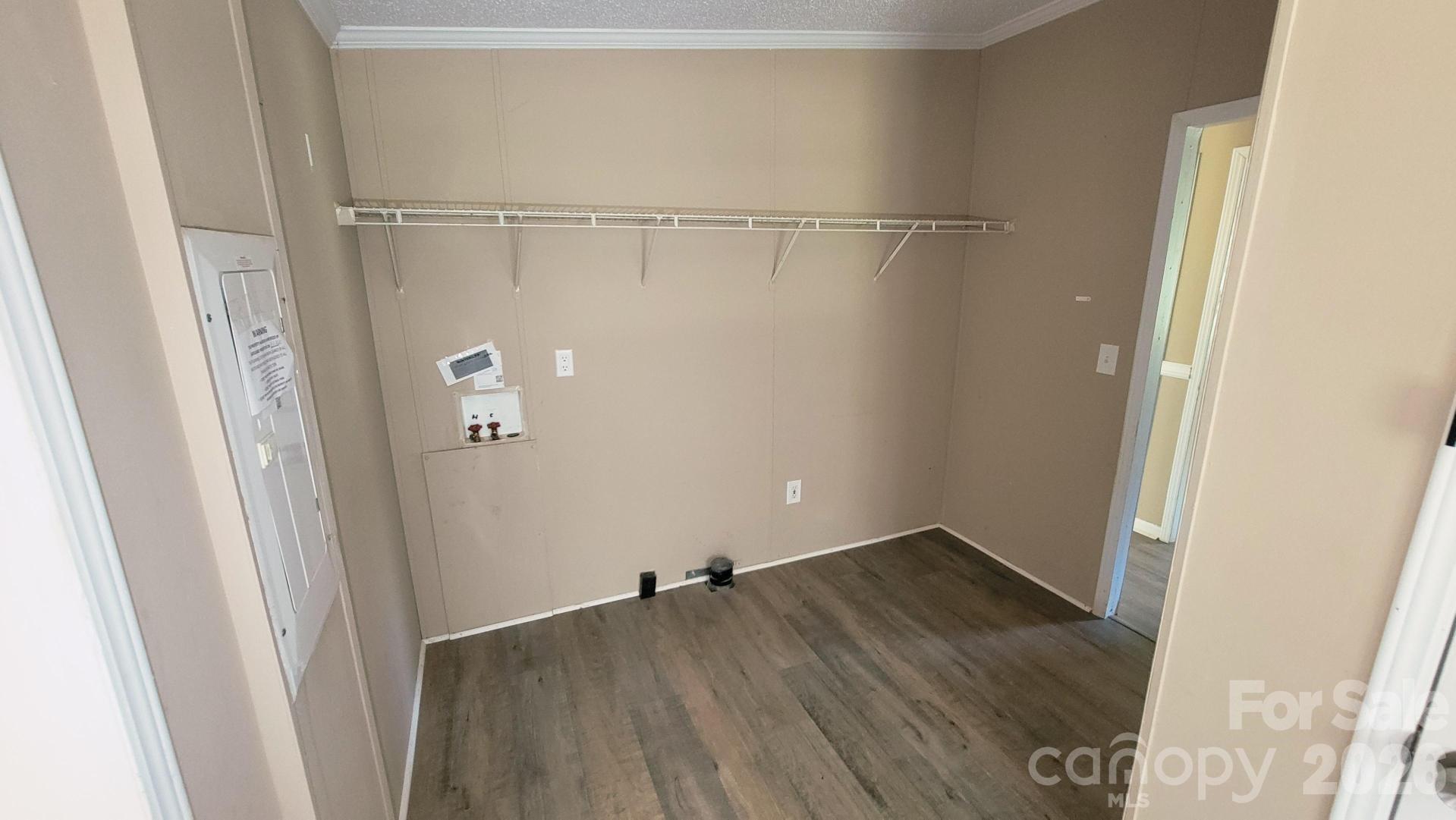 Single Family Residence at 5401 Creek Run Court, Bessemer City, photo 7 of 17