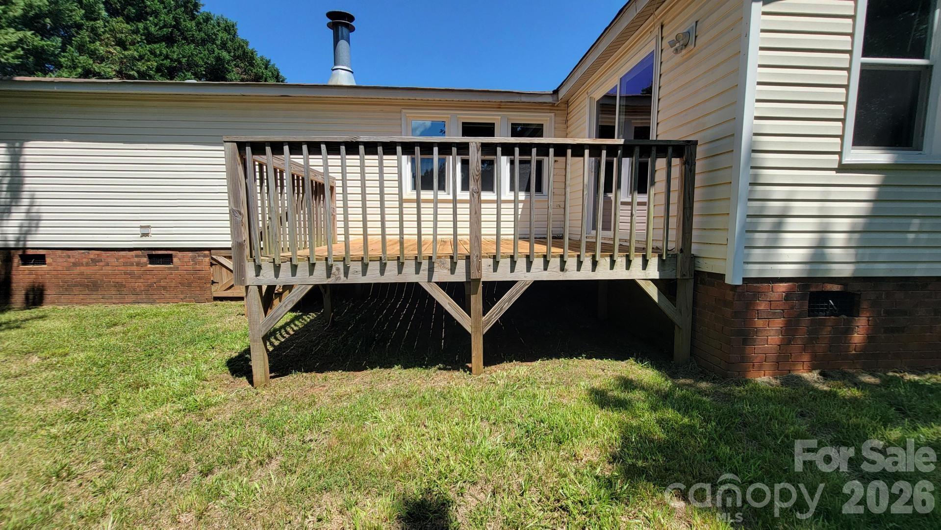 Single Family Residence at 5401 Creek Run Court, Bessemer City, photo 16 of 17