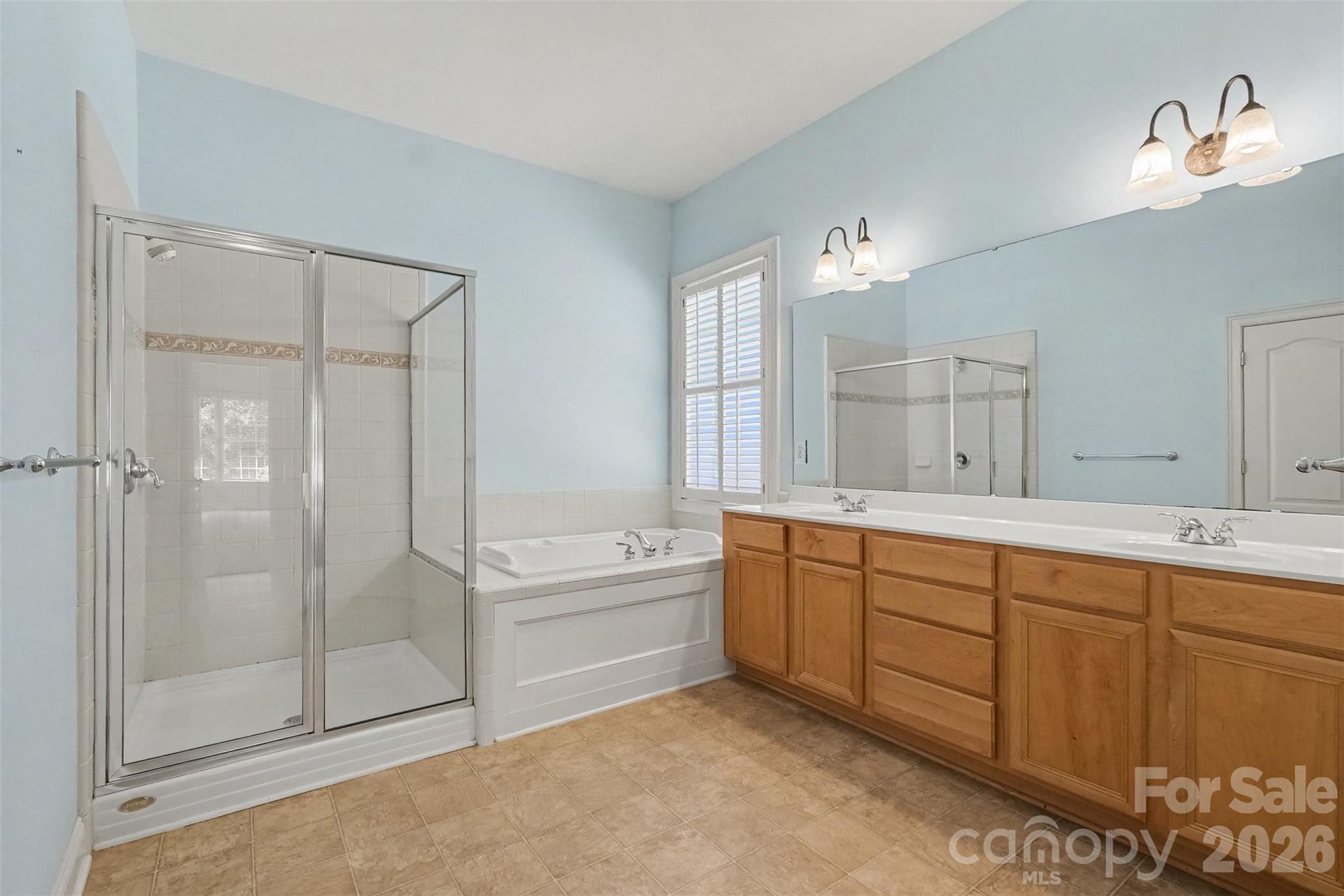 Primary Bathroom - 2440 Commons Court, Fort Mill