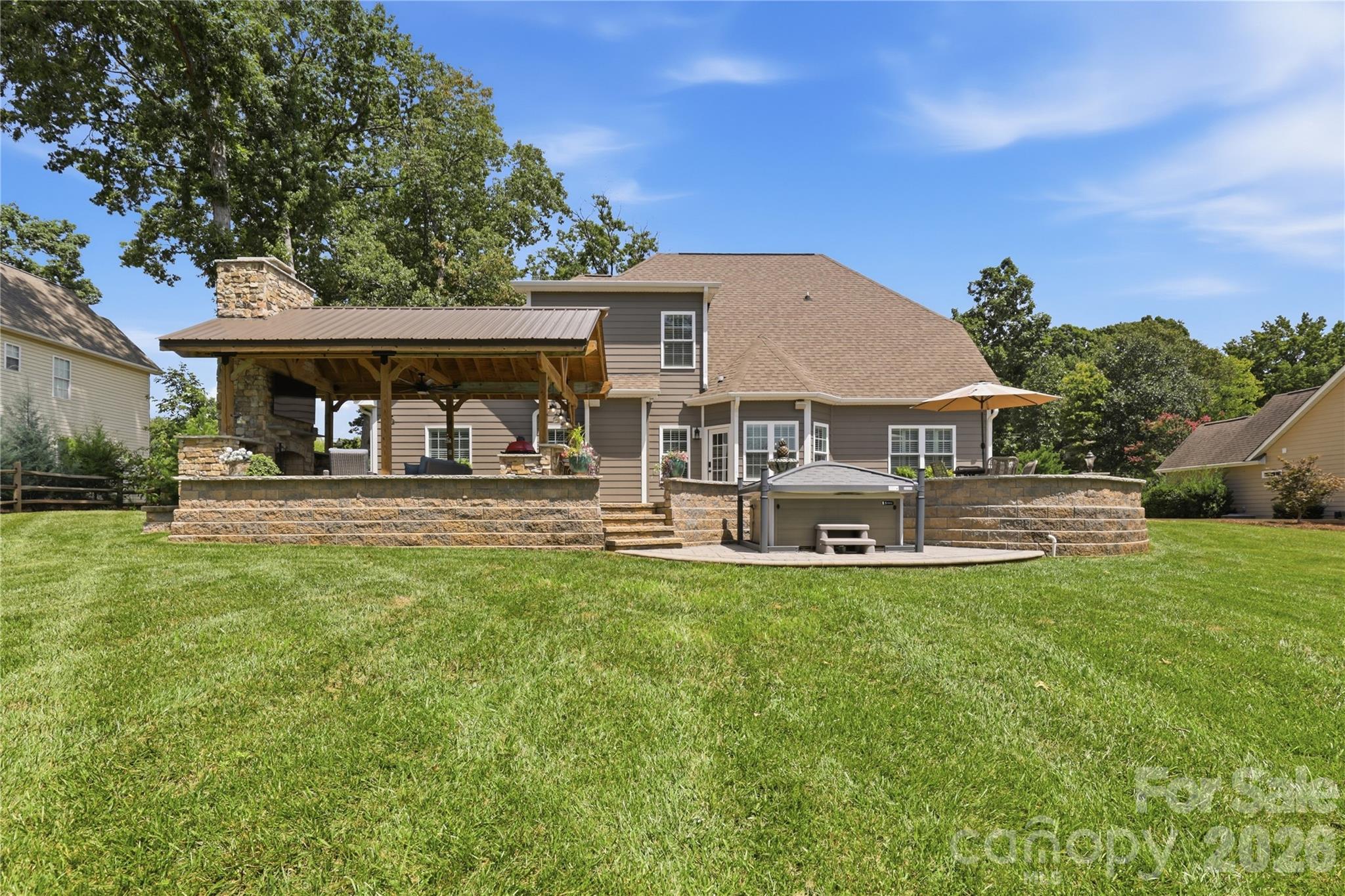 Single Family Residence at 304 Stutts Road, Mooresville, photo 10 of 46