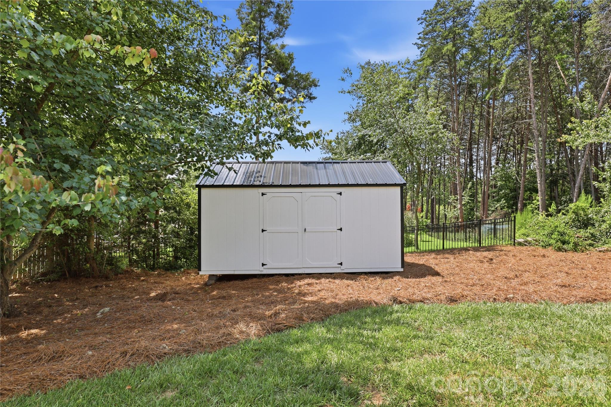 Single Family Residence at 304 Stutts Road, Mooresville, photo 44 of 46