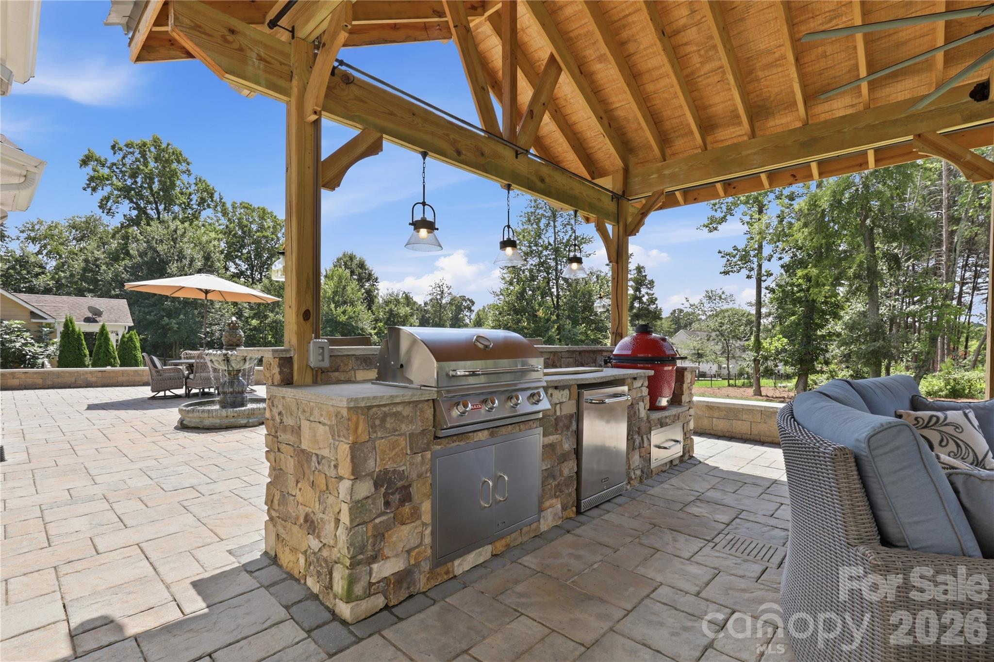 Single Family Residence at 304 Stutts Road, Mooresville, photo 6 of 46