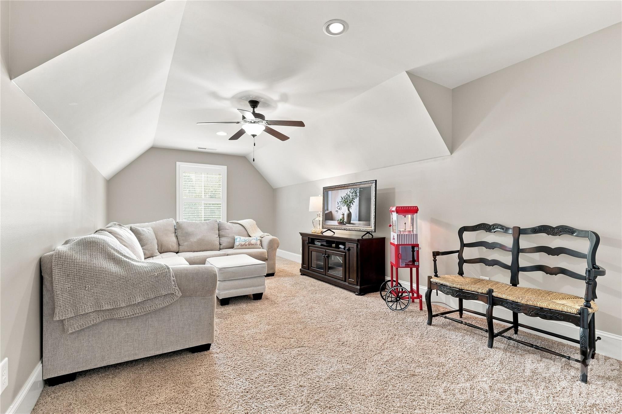 Single Family Residence at 304 Stutts Road, Mooresville, photo 39 of 46