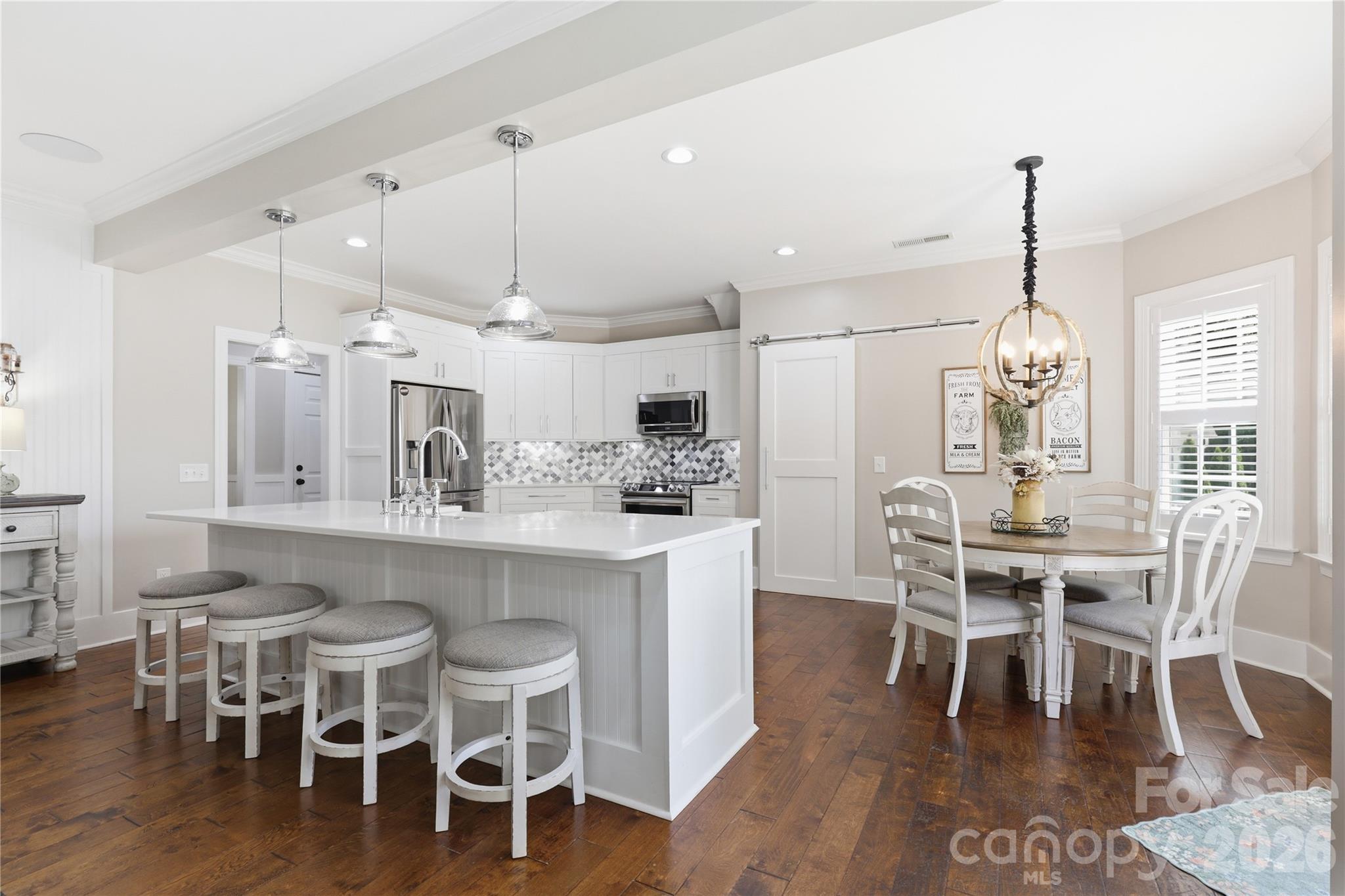 Single Family Residence at 304 Stutts Road, Mooresville, photo 21 of 46