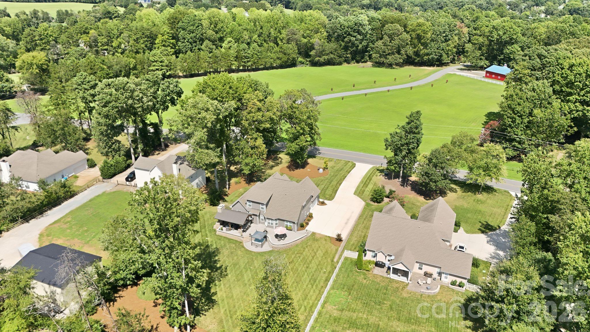 Single Family Residence at 304 Stutts Road, Mooresville, photo 16 of 46
