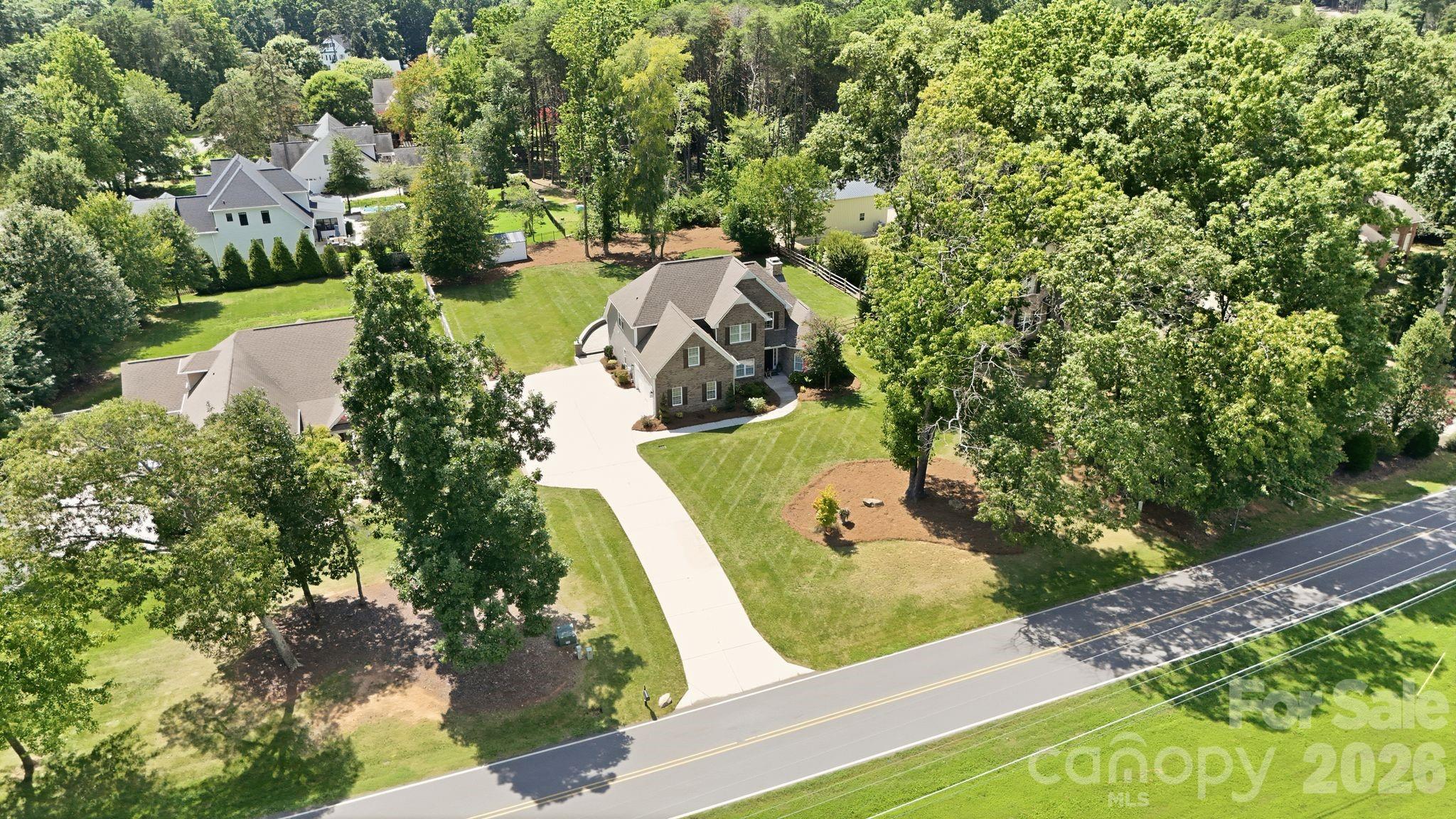 Single Family Residence at 304 Stutts Road, Mooresville, photo 14 of 46