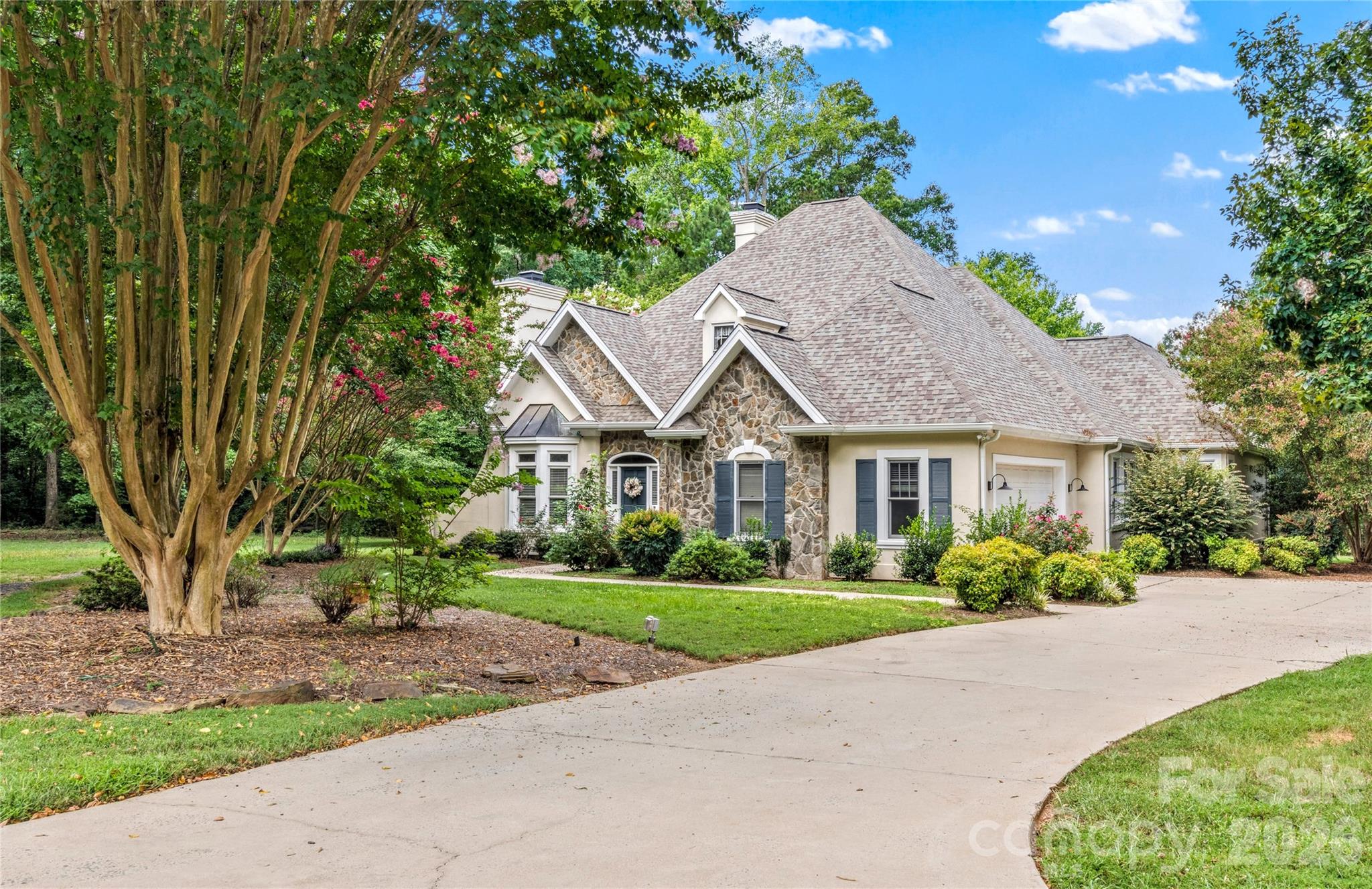 Single Family Residence at 108 Candor Oaks Drive, New London, photo 2 of 37