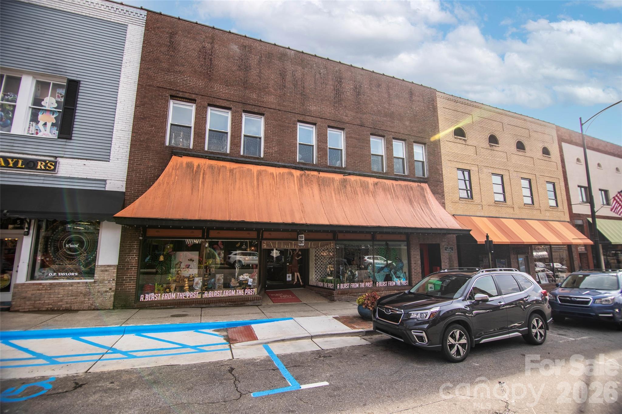 15 W Main Street