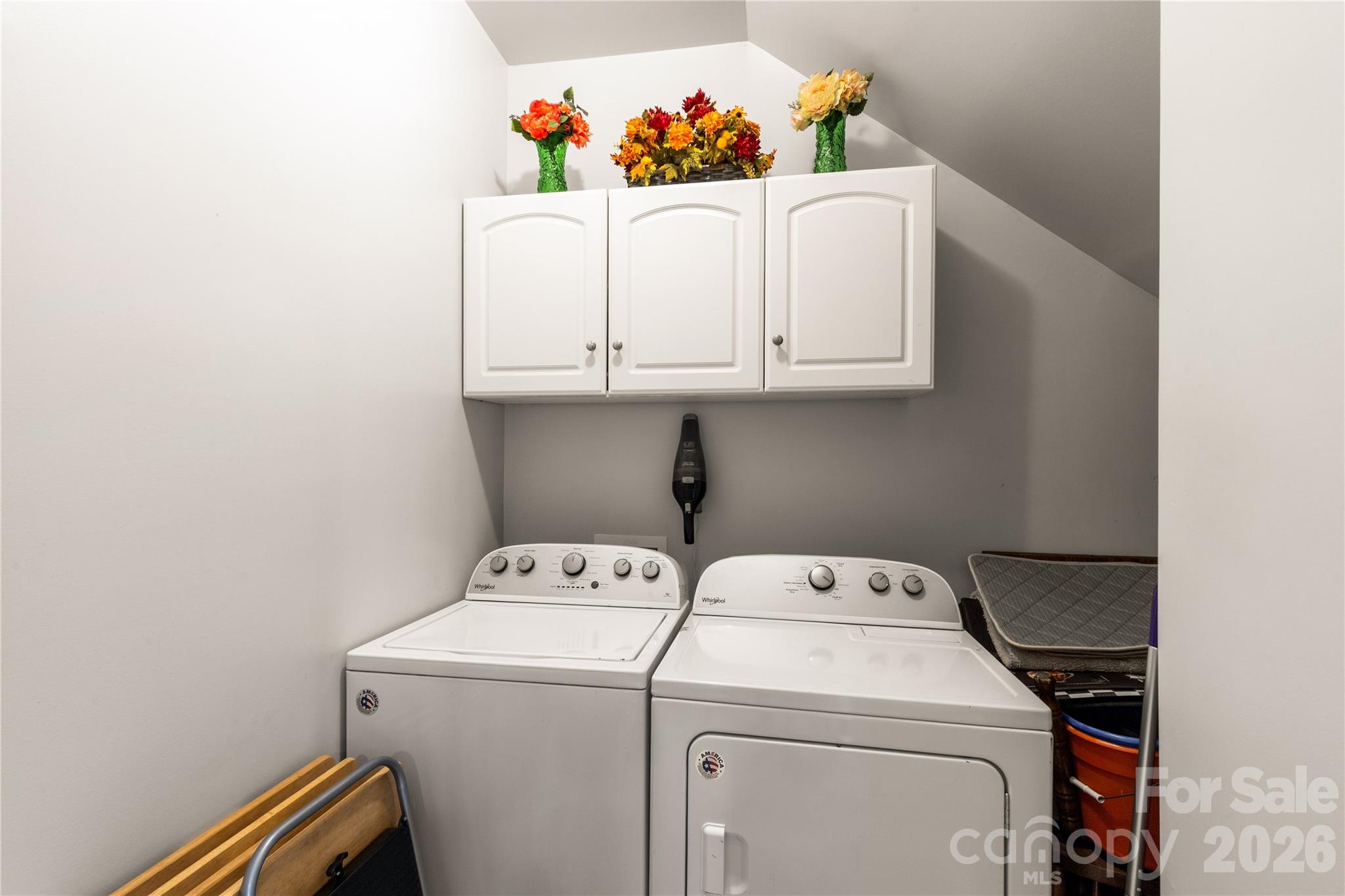 Walk-In Laundry - 901 Clover Park Drive, Clover