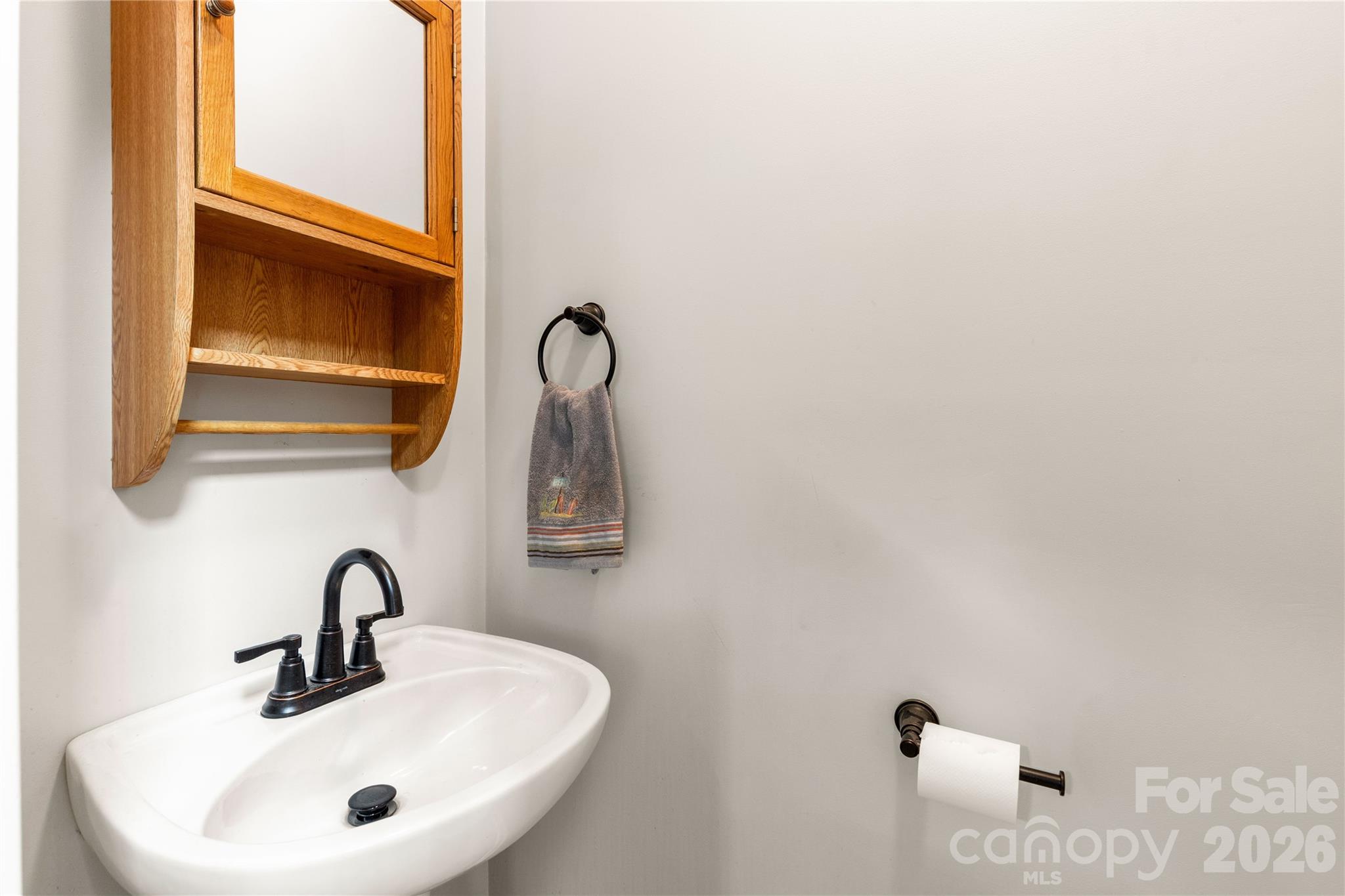 Powder Room - 901 Clover Park Drive, Clover