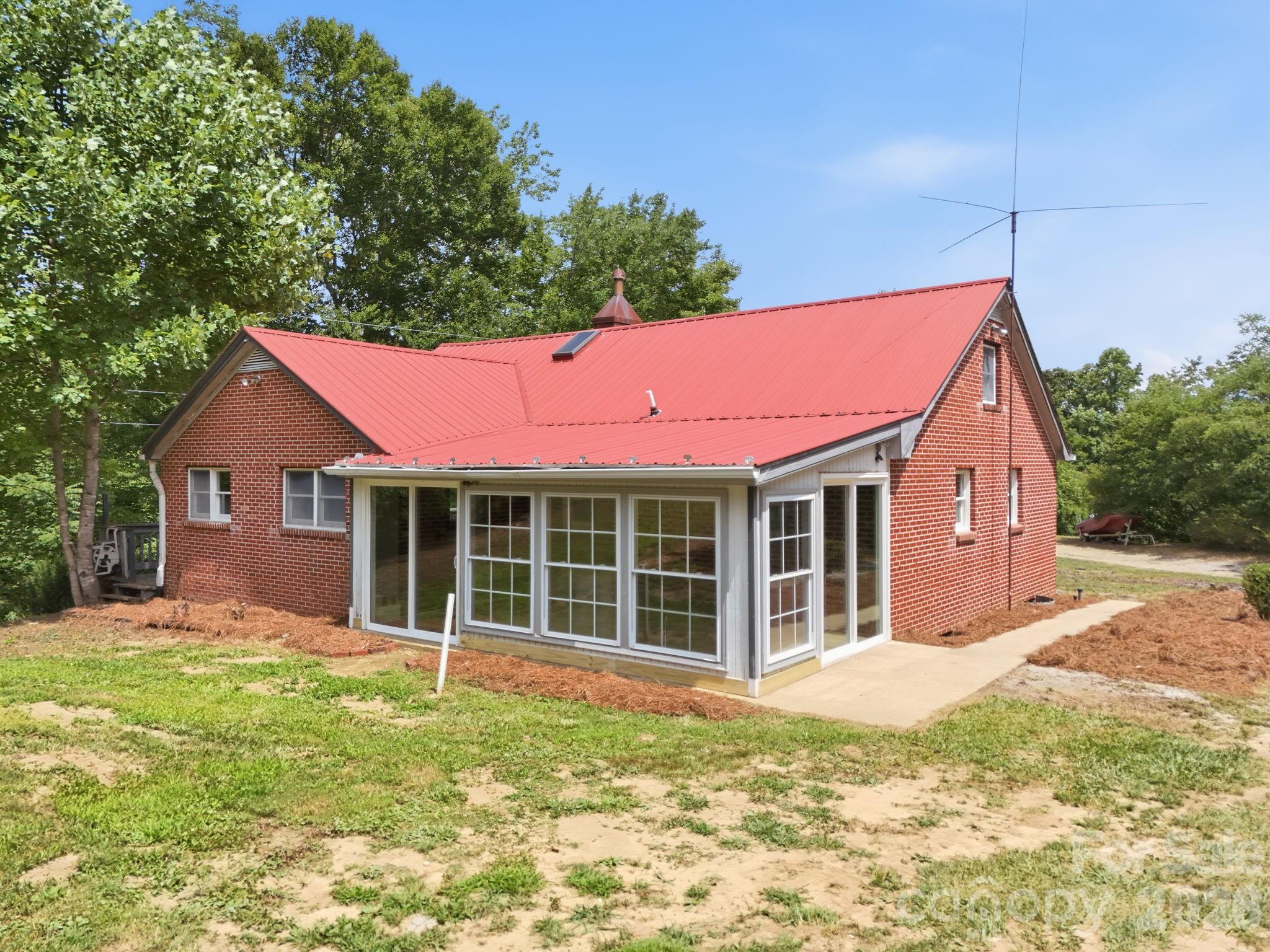 Single Family Residence at 4125 NC 226A None, Marion, photo 4 of 34