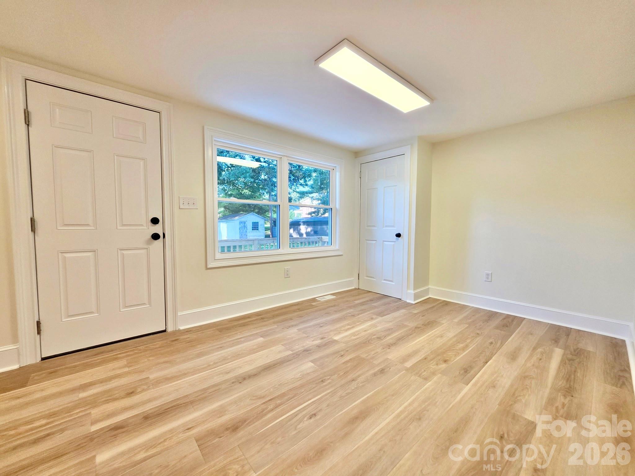 Single Family Residence at 264 3rd Avenue SW, Taylorsville, photo 19 of 36