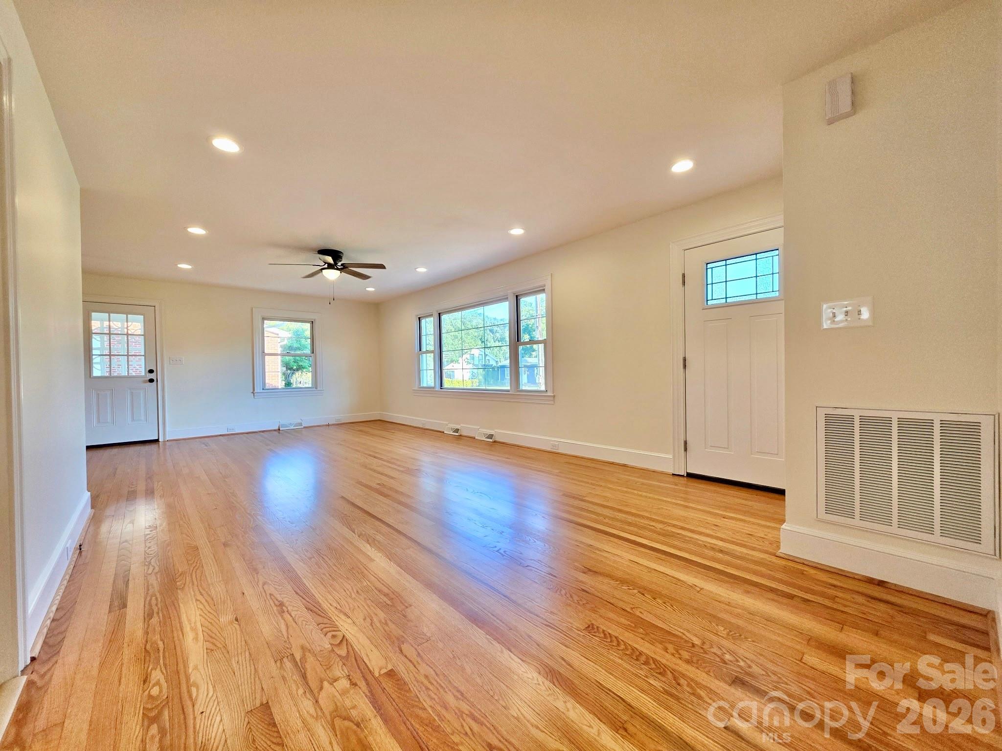 Single Family Residence at 264 3rd Avenue SW, Taylorsville, photo 21 of 36