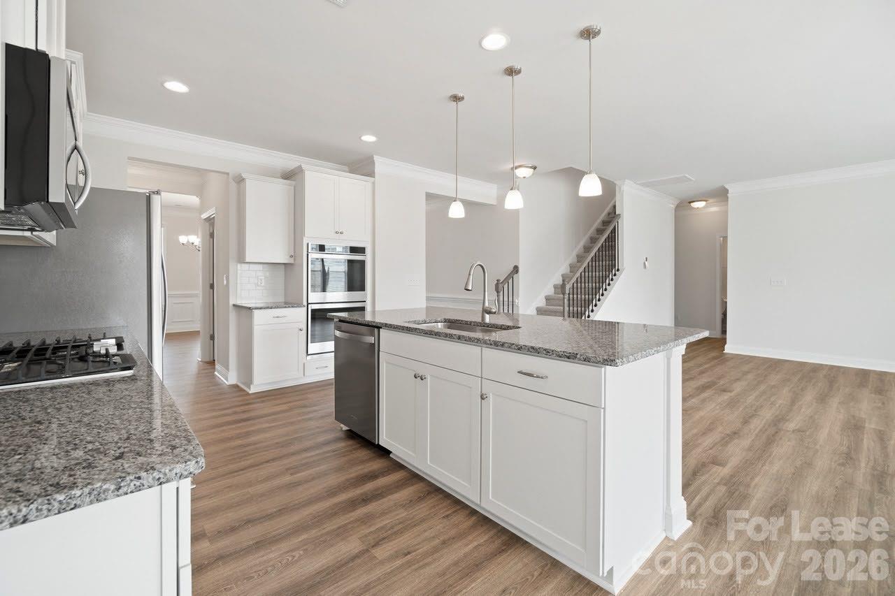 Single Family Residence at 1024 Arbury Way, Waxhaw, photo 10 of 37