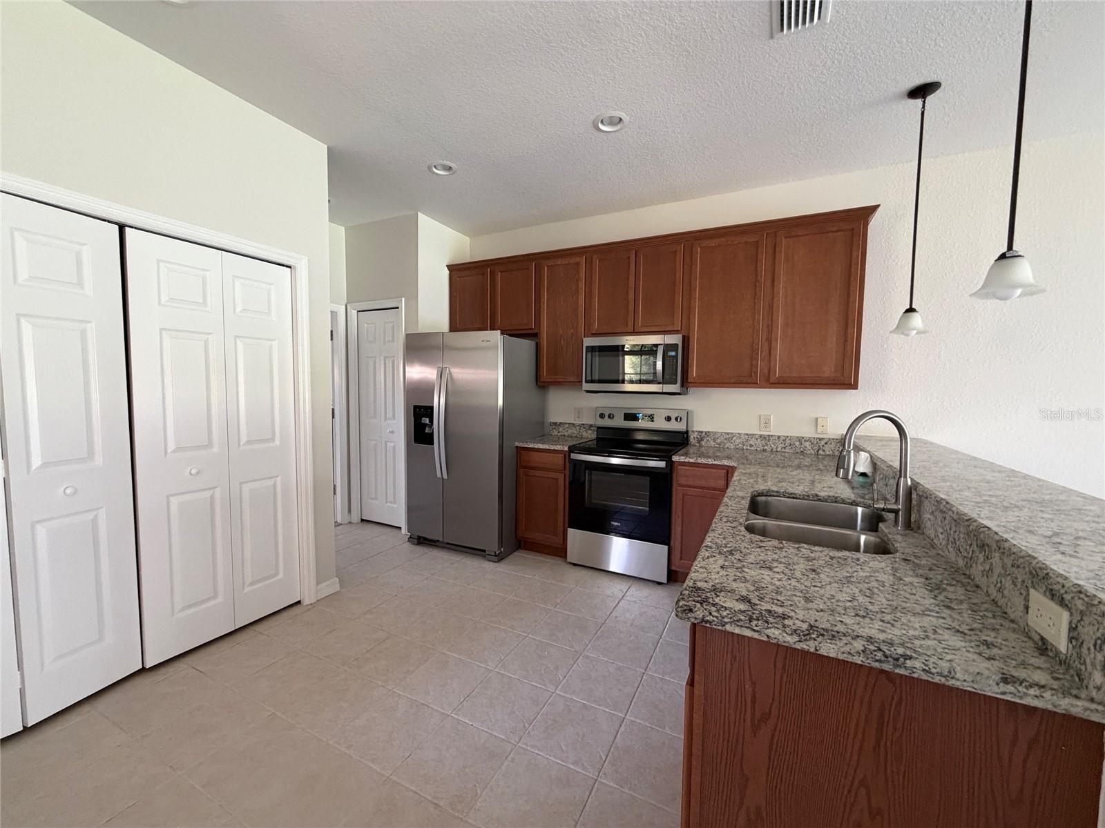 Villa at 1224 VIENNA SQUARE DR, WINTER HAVEN, photo 6 of 16
