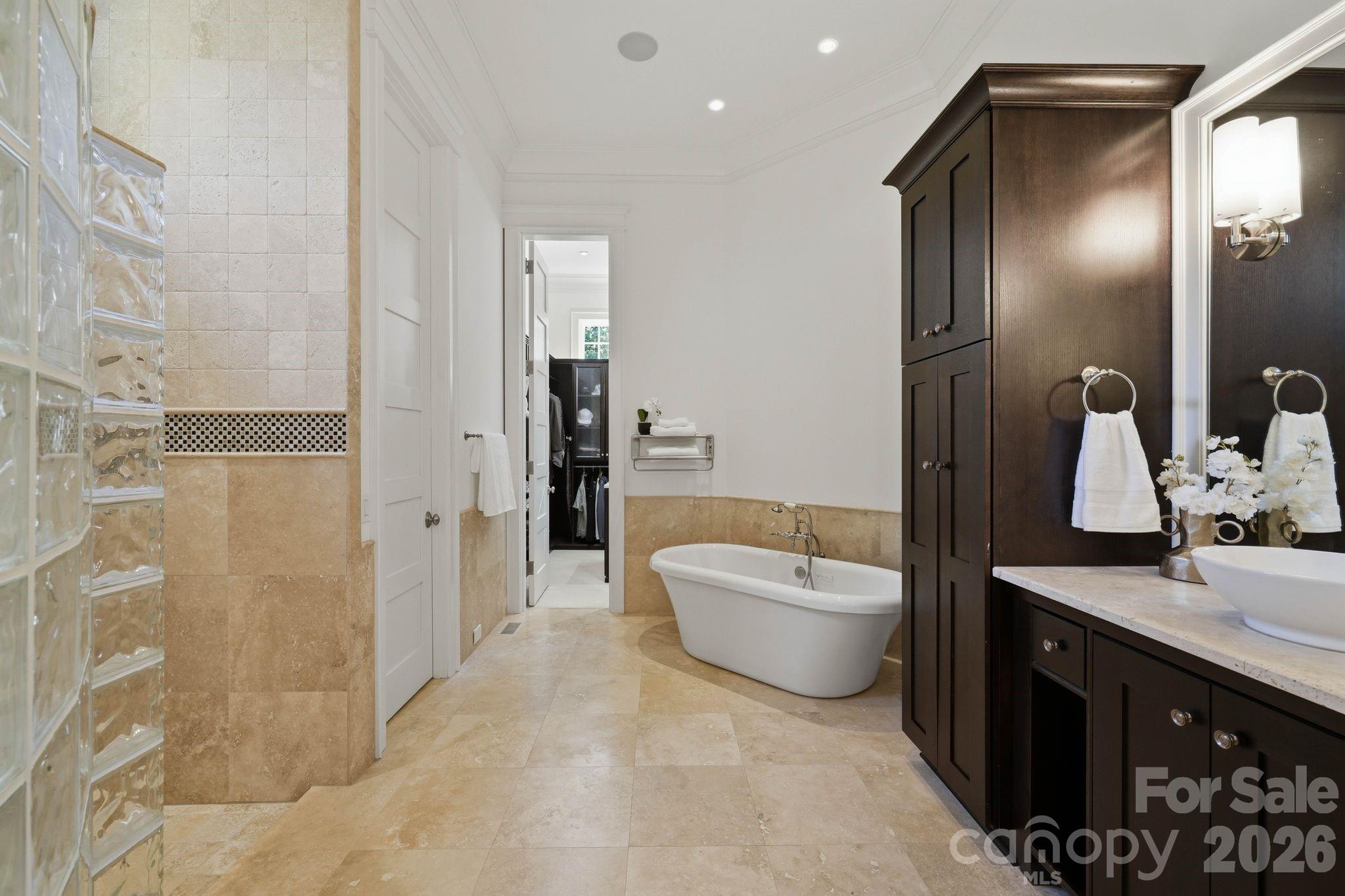 Single Family Residence at 18802 Balmore Pines Lane, Cornelius, photo 20 of 47