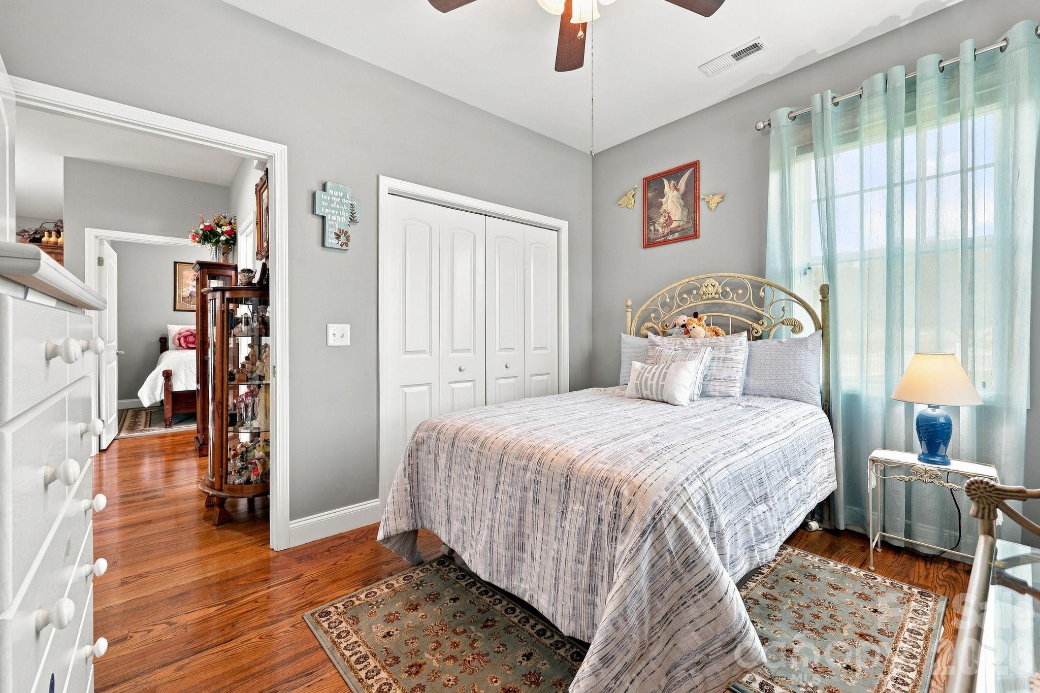 Single Family Residence at 60 Shacoba Lane, Hendersonville, photo 25 of 38