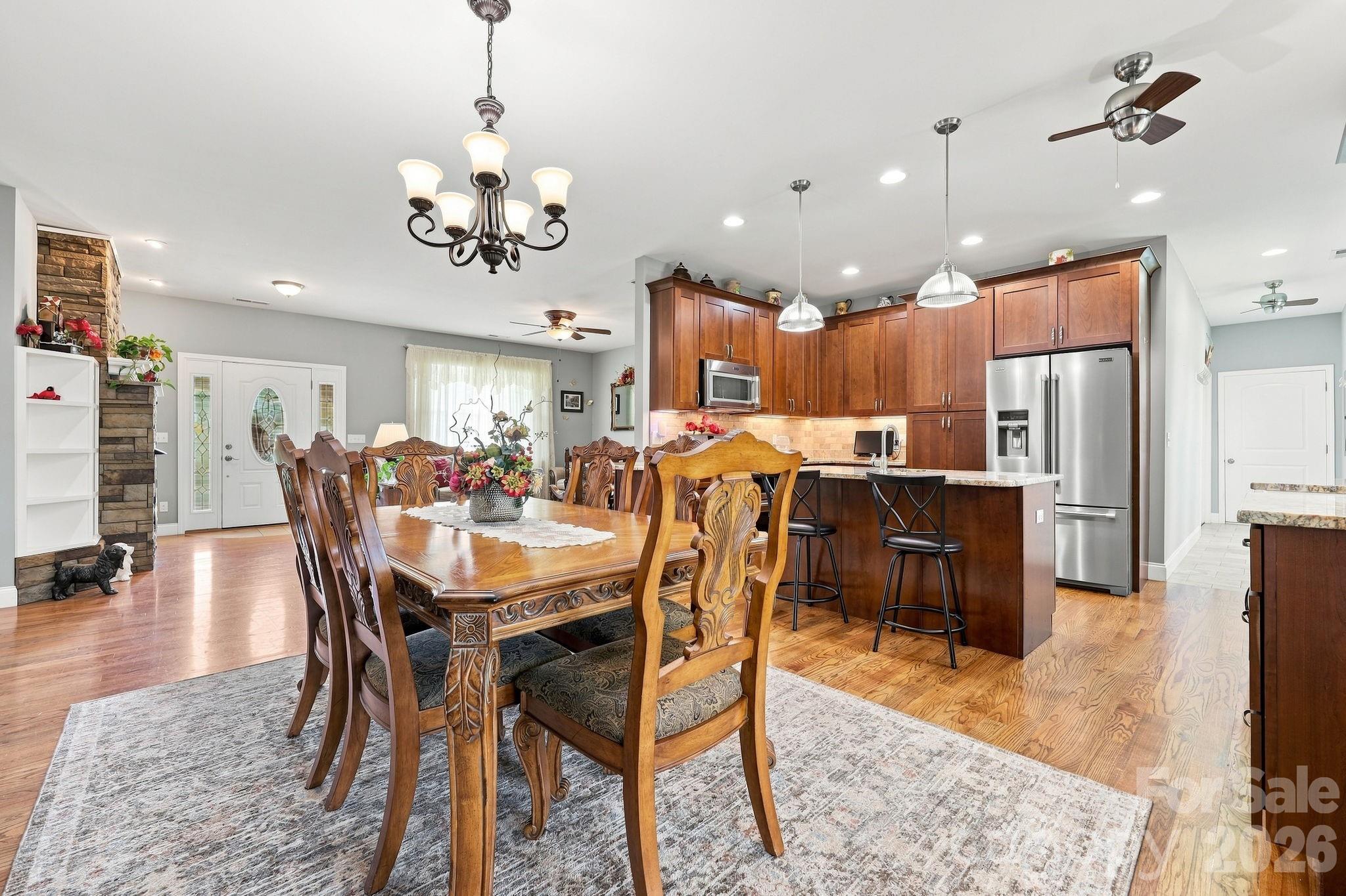 Single Family Residence at 60 Shacoba Lane, Hendersonville, photo 33 of 38