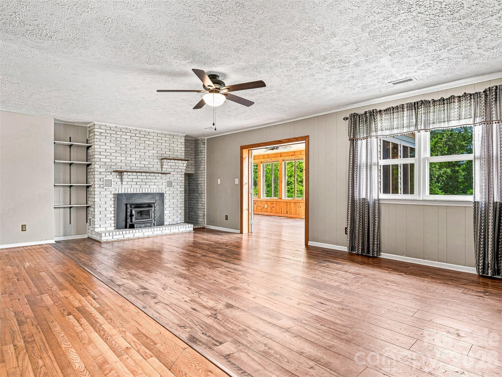 Single Family Residence at 38 Chadwick Wade Drive, Asheville, photo 7 of 48