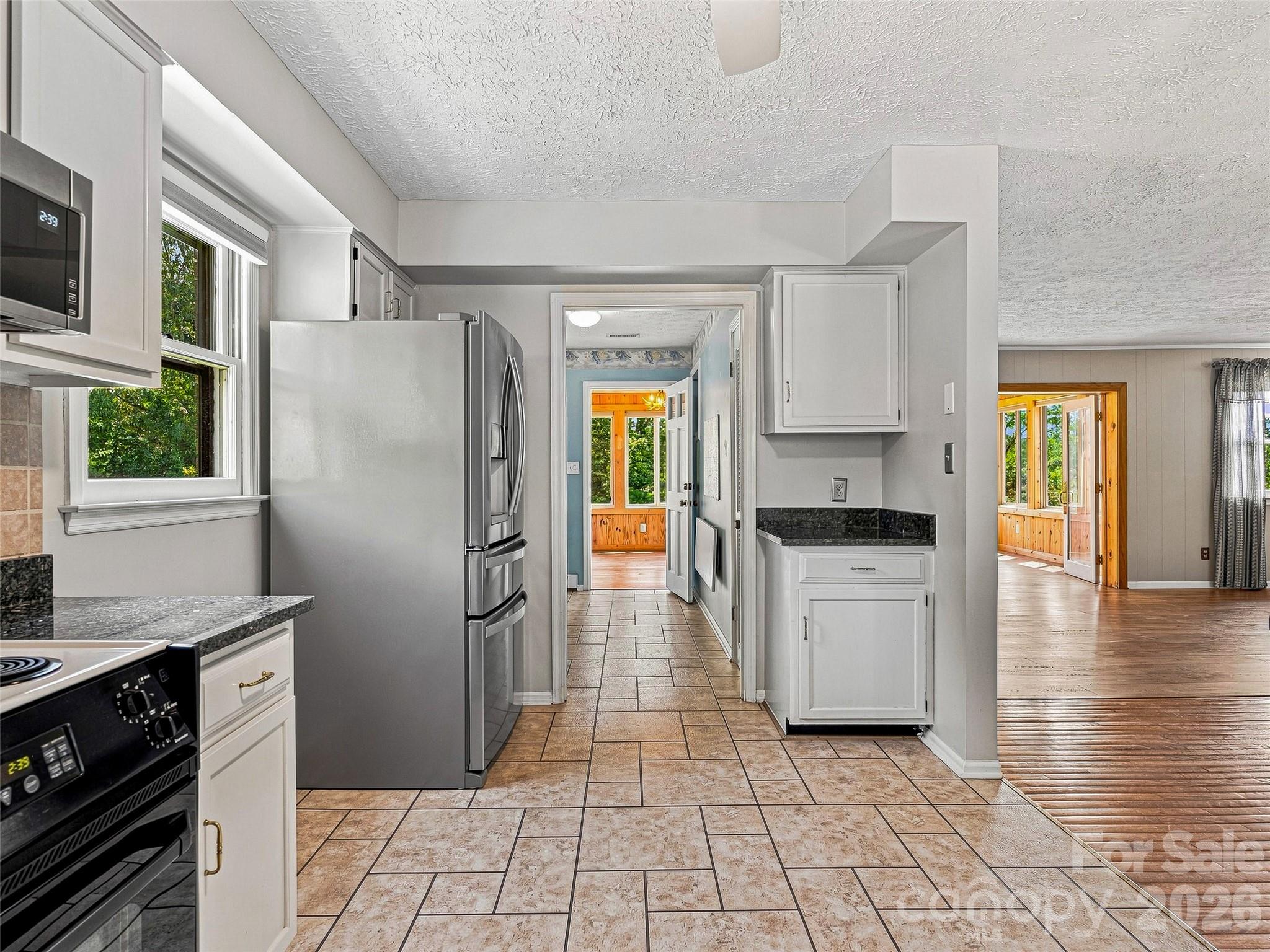 Single Family Residence at 38 Chadwick Wade Drive, Asheville, photo 12 of 48