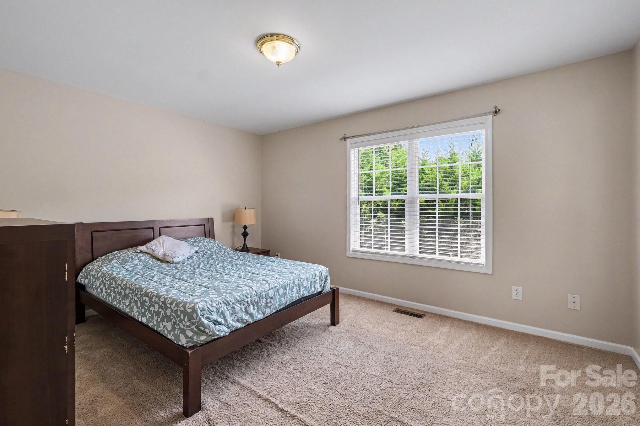Bedroom 2 - 2240 15th Avenue NE, Hickory
