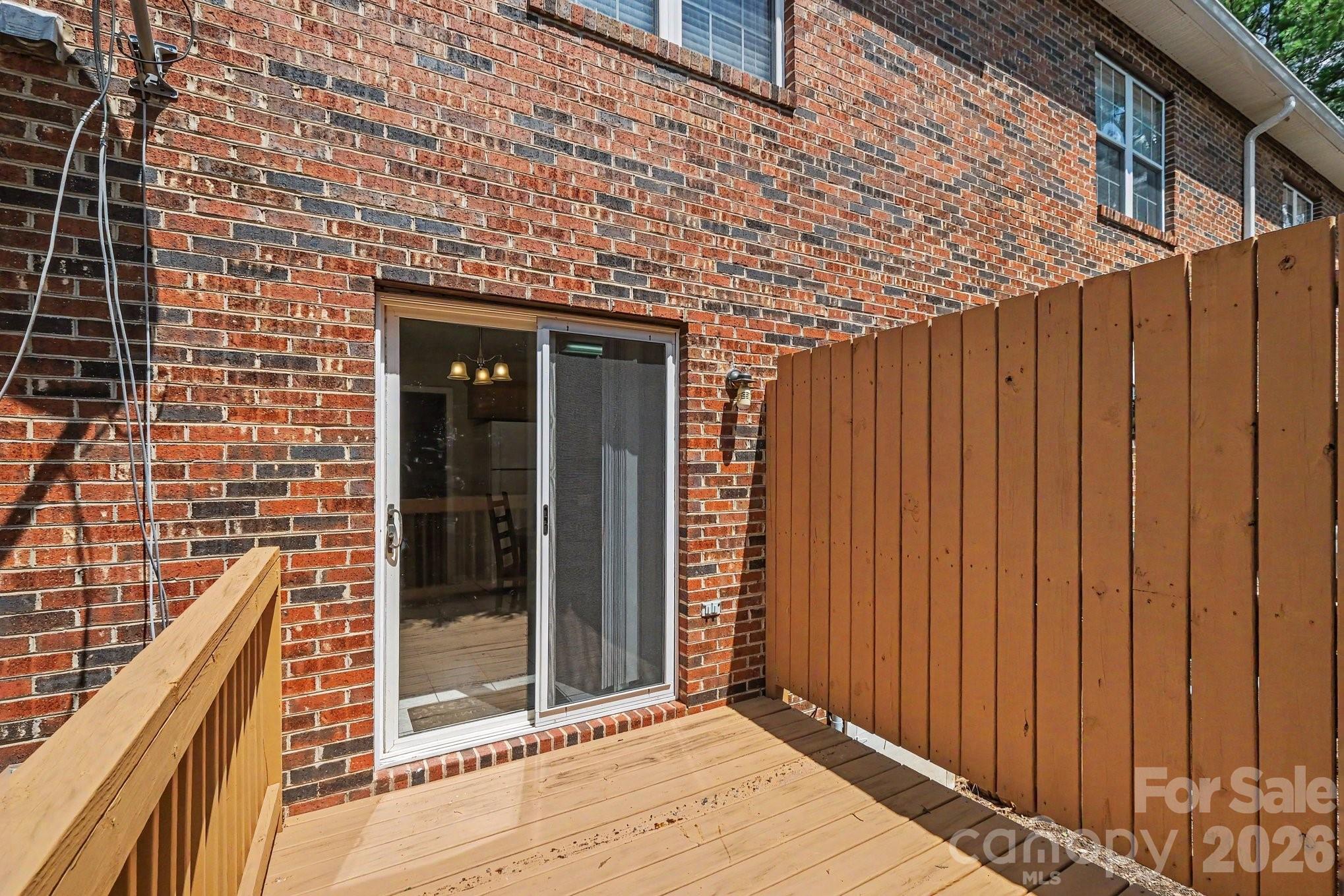 Back Deck - 2240 15th Avenue NE, Hickory