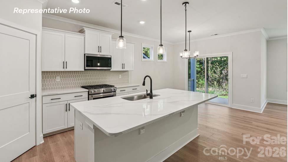 Single Family Residence at 3253 Oberon Street, York, photo 6 of 24