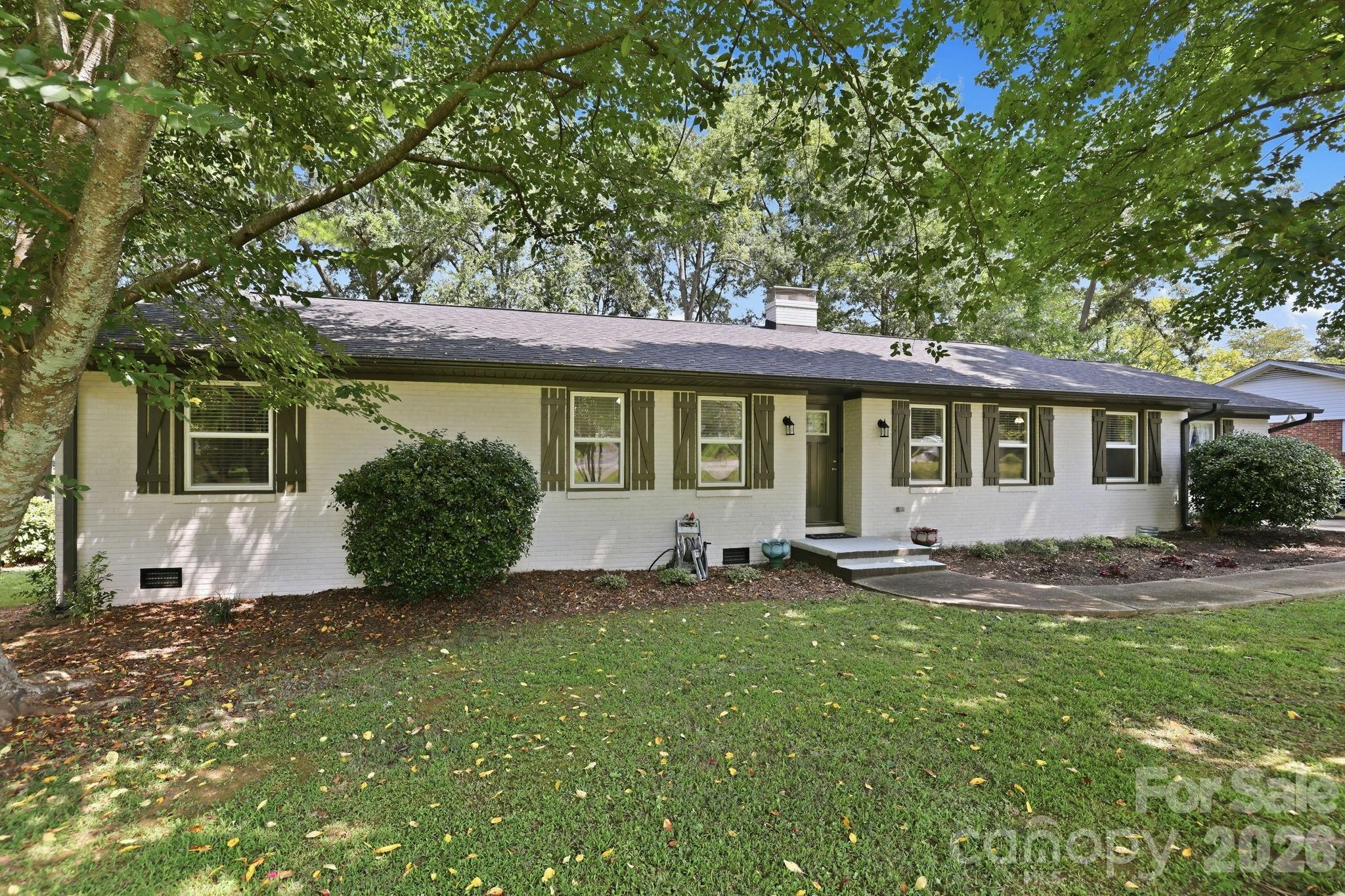Single Family Residence at 1053 Christopher Circle, Rock Hill, photo 38 of 46