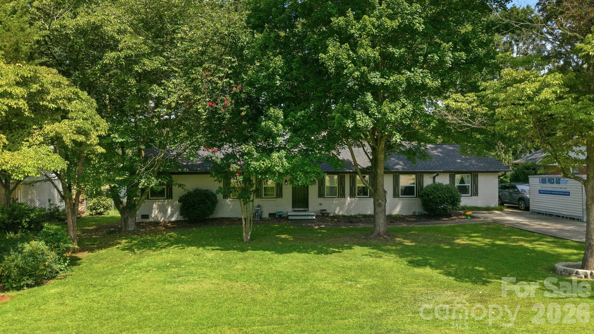 Single Family Residence at 1053 Christopher Circle, Rock Hill, photo 40 of 46
