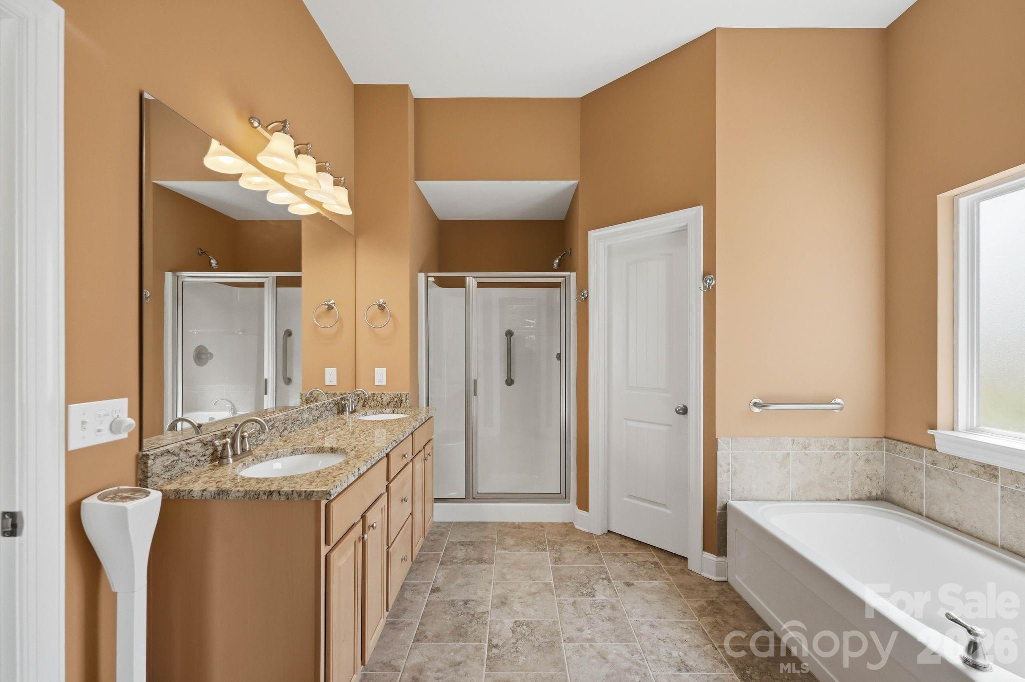 Single Family Residence at 107 E Vista View Place, Mooresville, photo 12 of 46