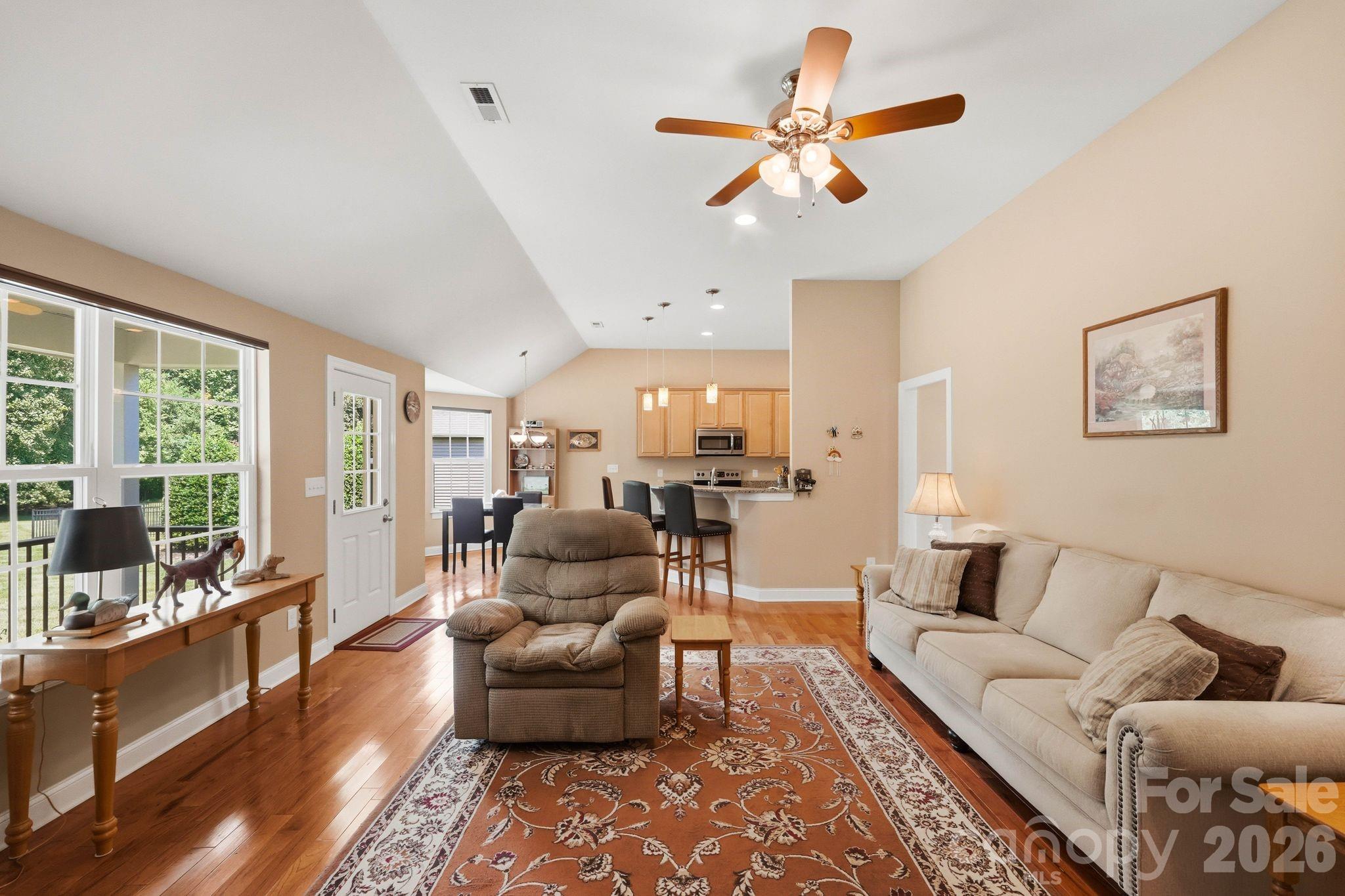 Single Family Residence at 107 E Vista View Place, Mooresville, photo 17 of 46