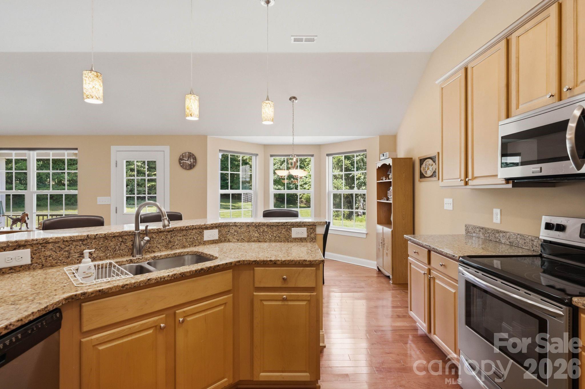 Single Family Residence at 107 E Vista View Place, Mooresville, photo 26 of 46