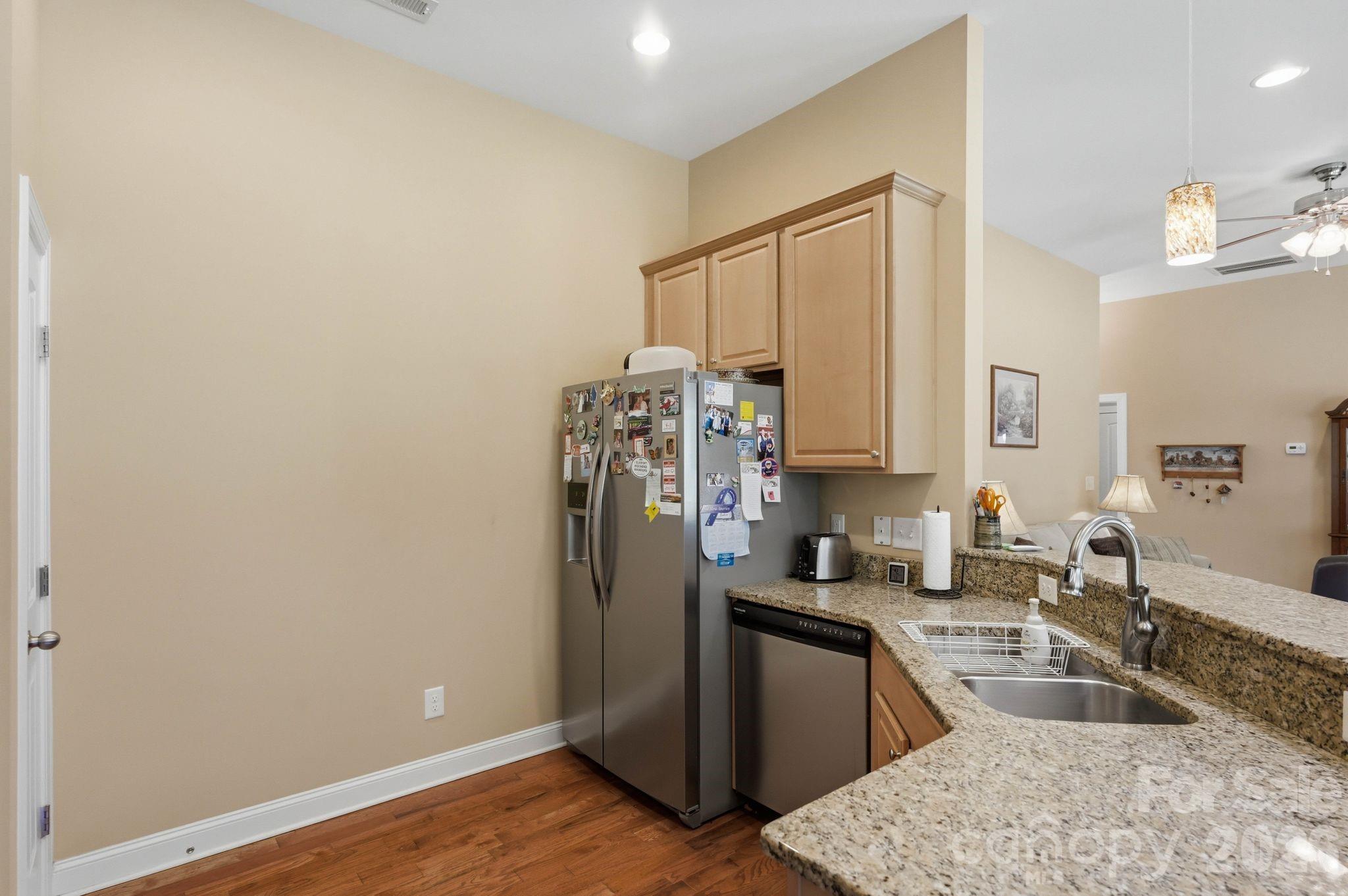 Single Family Residence at 107 E Vista View Place, Mooresville, photo 28 of 46