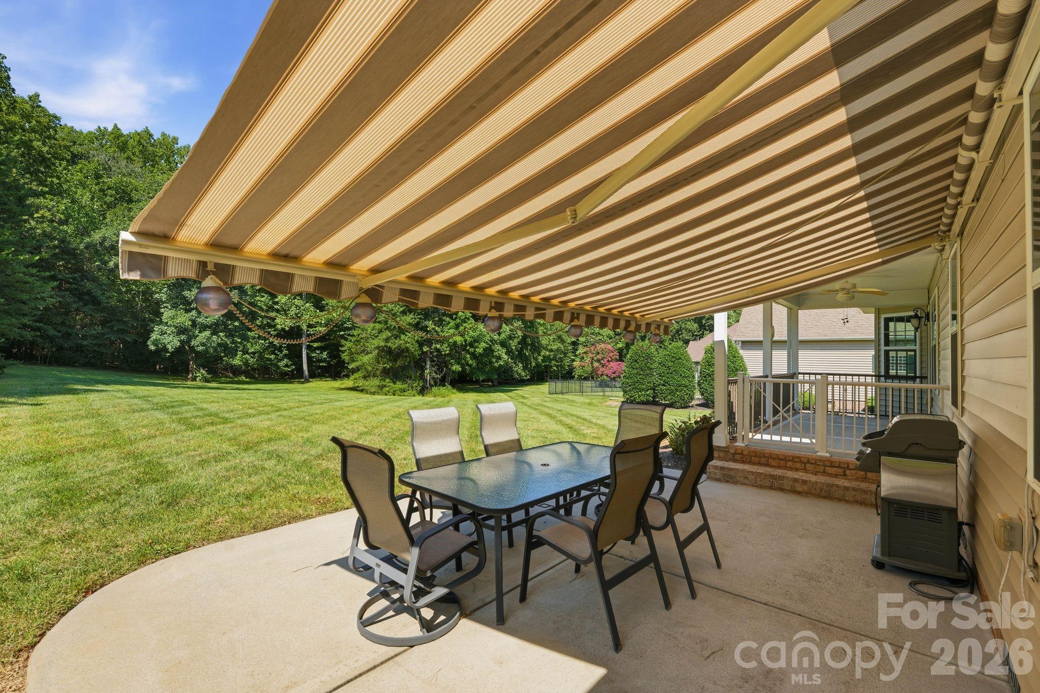 Single Family Residence at 107 E Vista View Place, Mooresville, photo 40 of 46