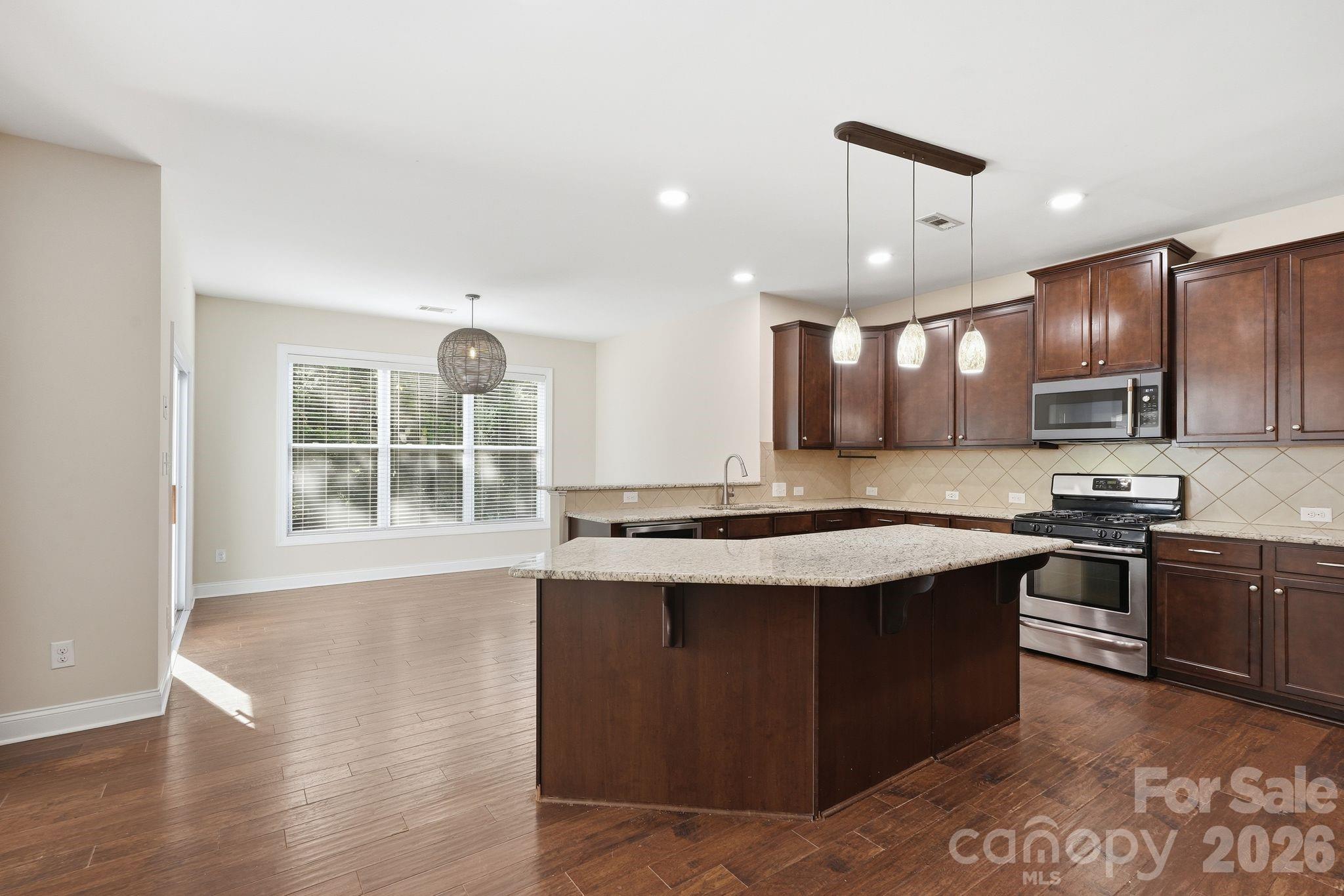 Single Family Residence at 347 Windy Pine Drive, Clover, photo 5 of 33