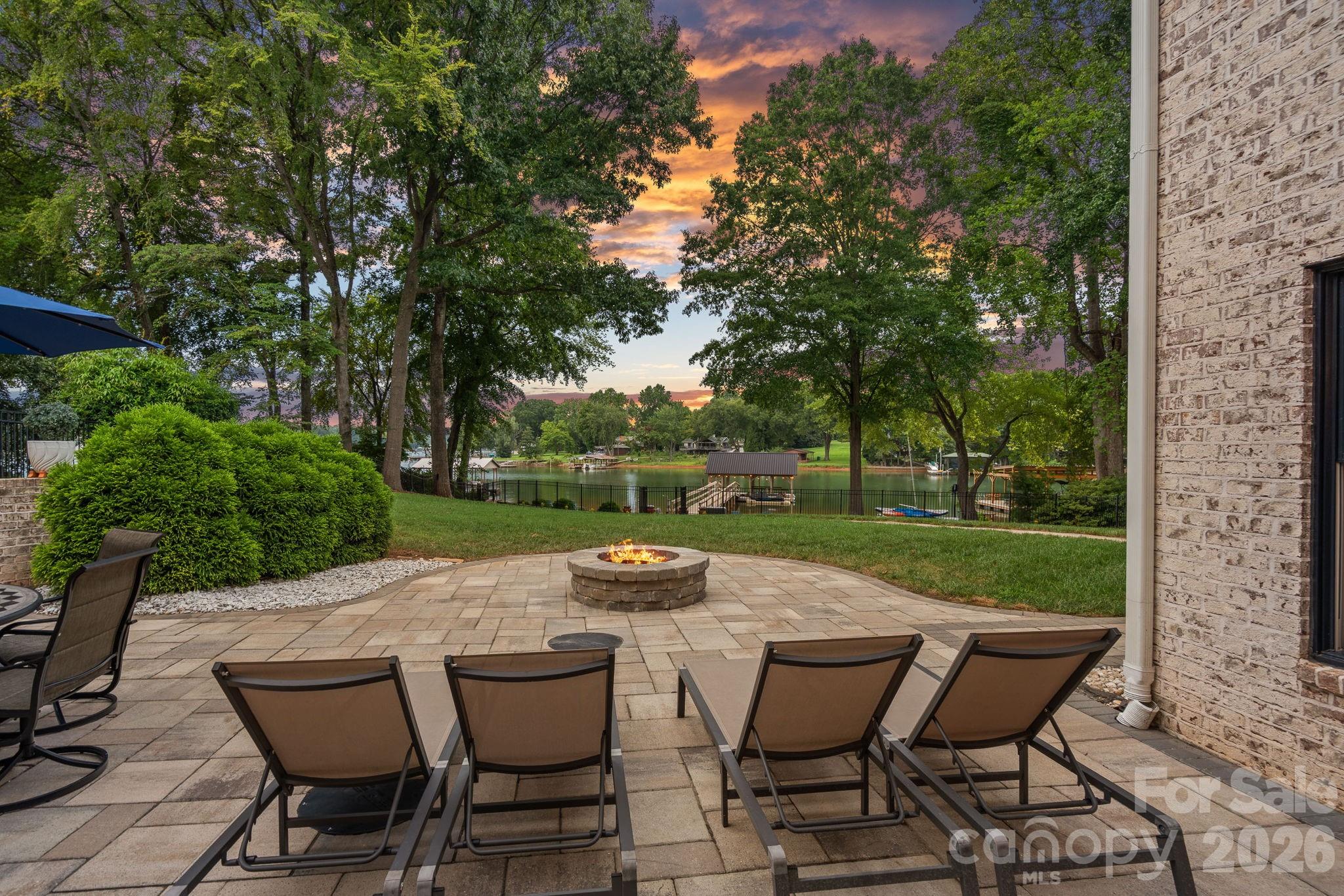 Single Family Residence at 160 Malibu Road, Mooresville, photo 42 of 48