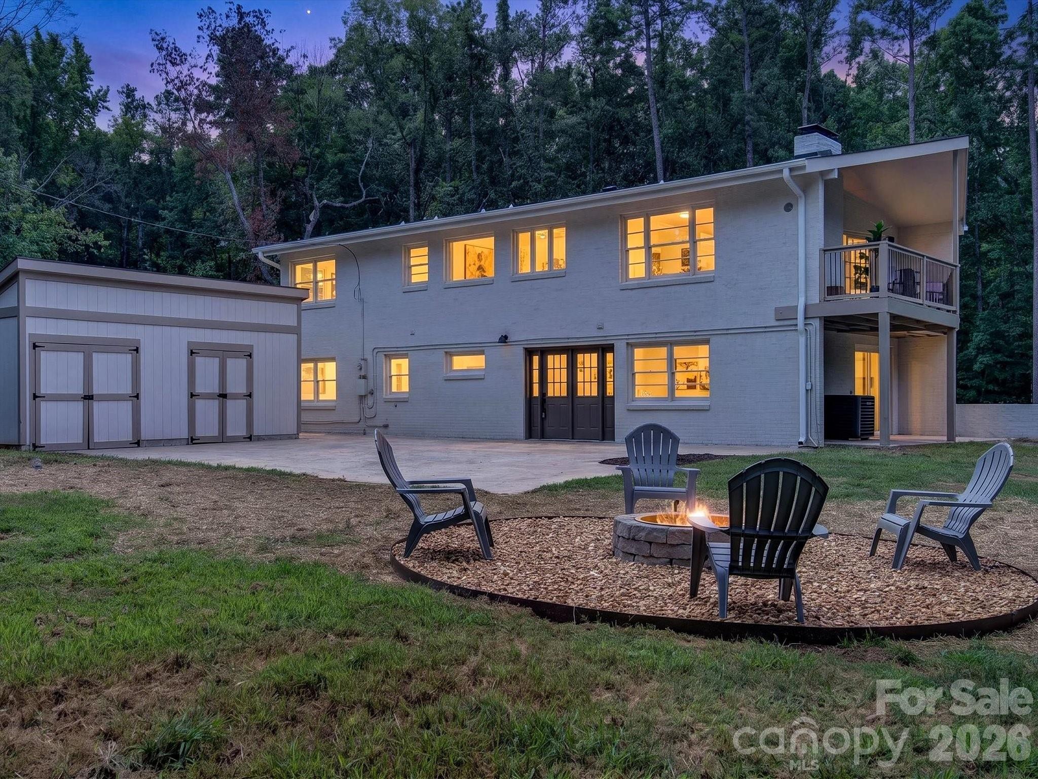 Outdoor living made easy - 2532 Sam Newell Road, Matthews