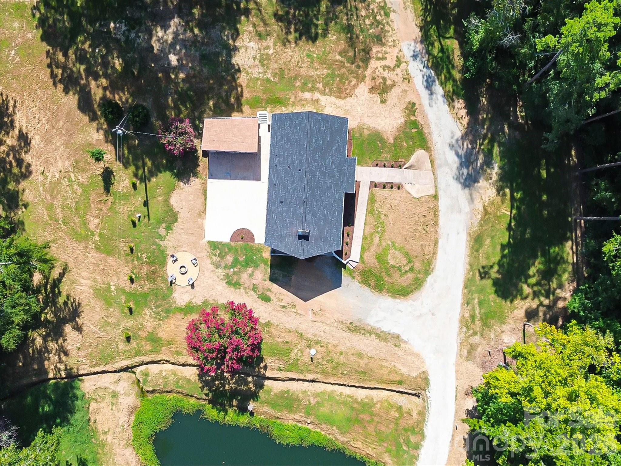Space, privacy, and a pond. - 2532 Sam Newell Road, Matthews