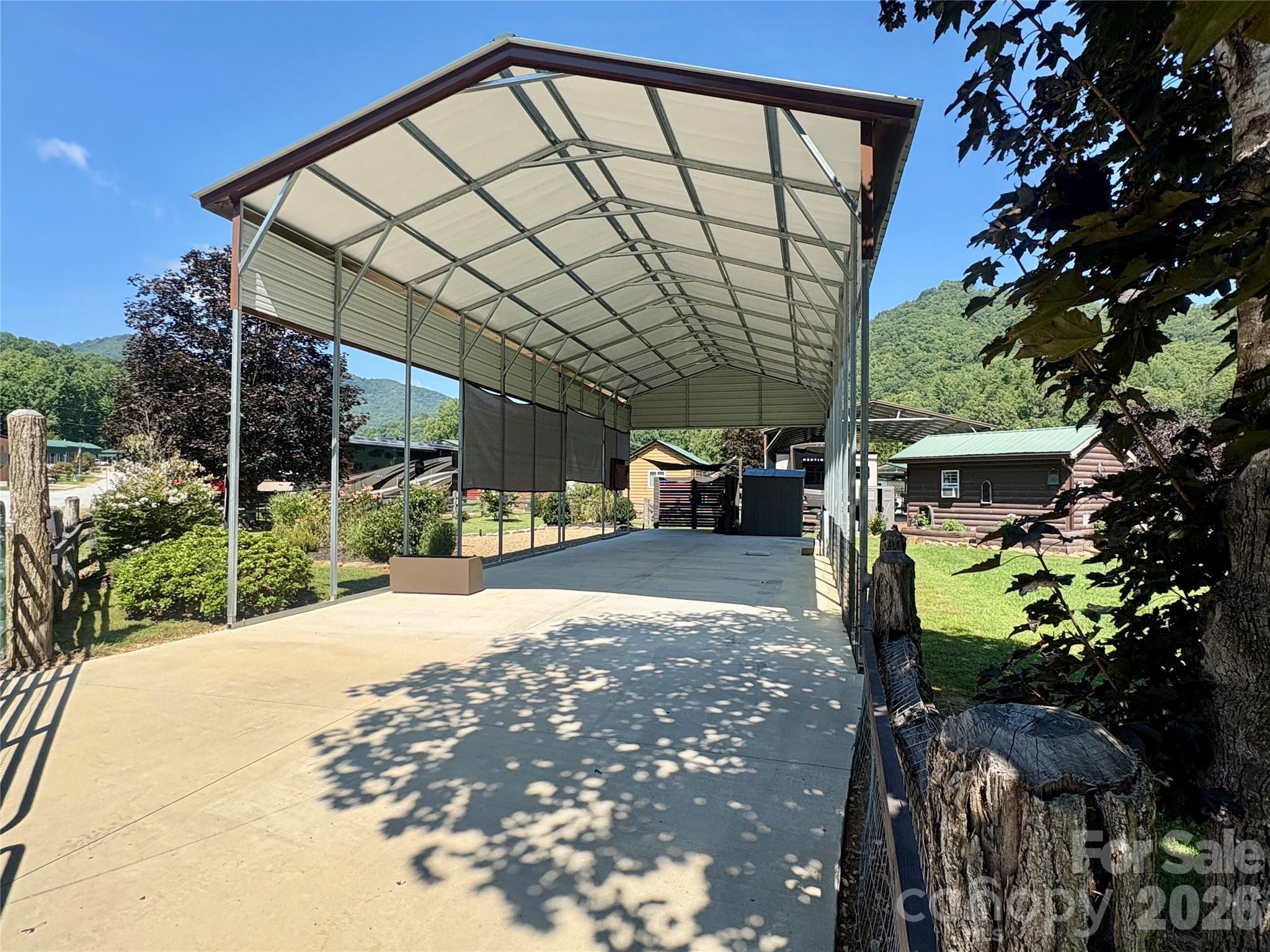 415 Hyde Town Road