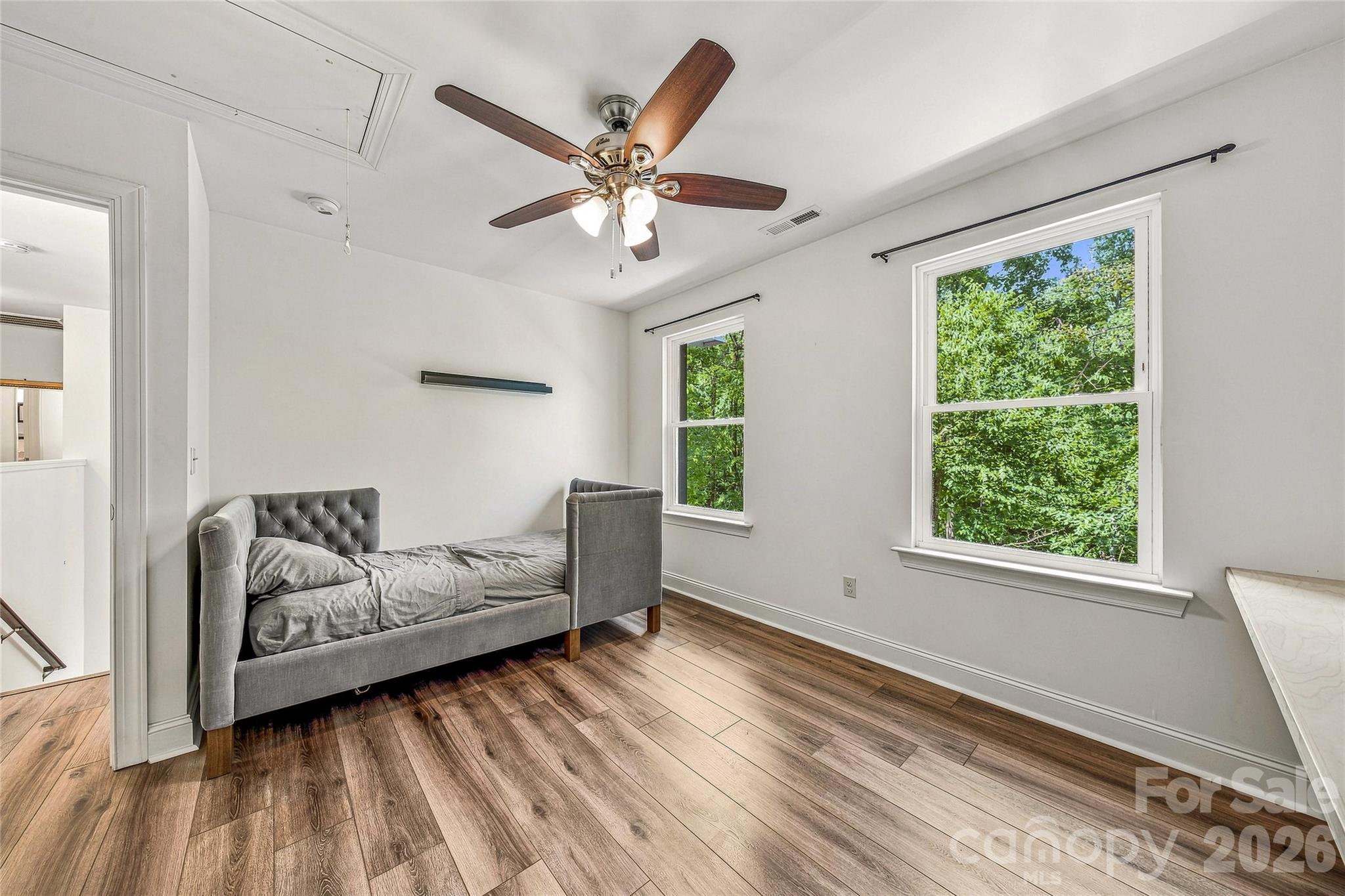 Bright secondary bedroom - 820 Merrills Cove Road, Asheville