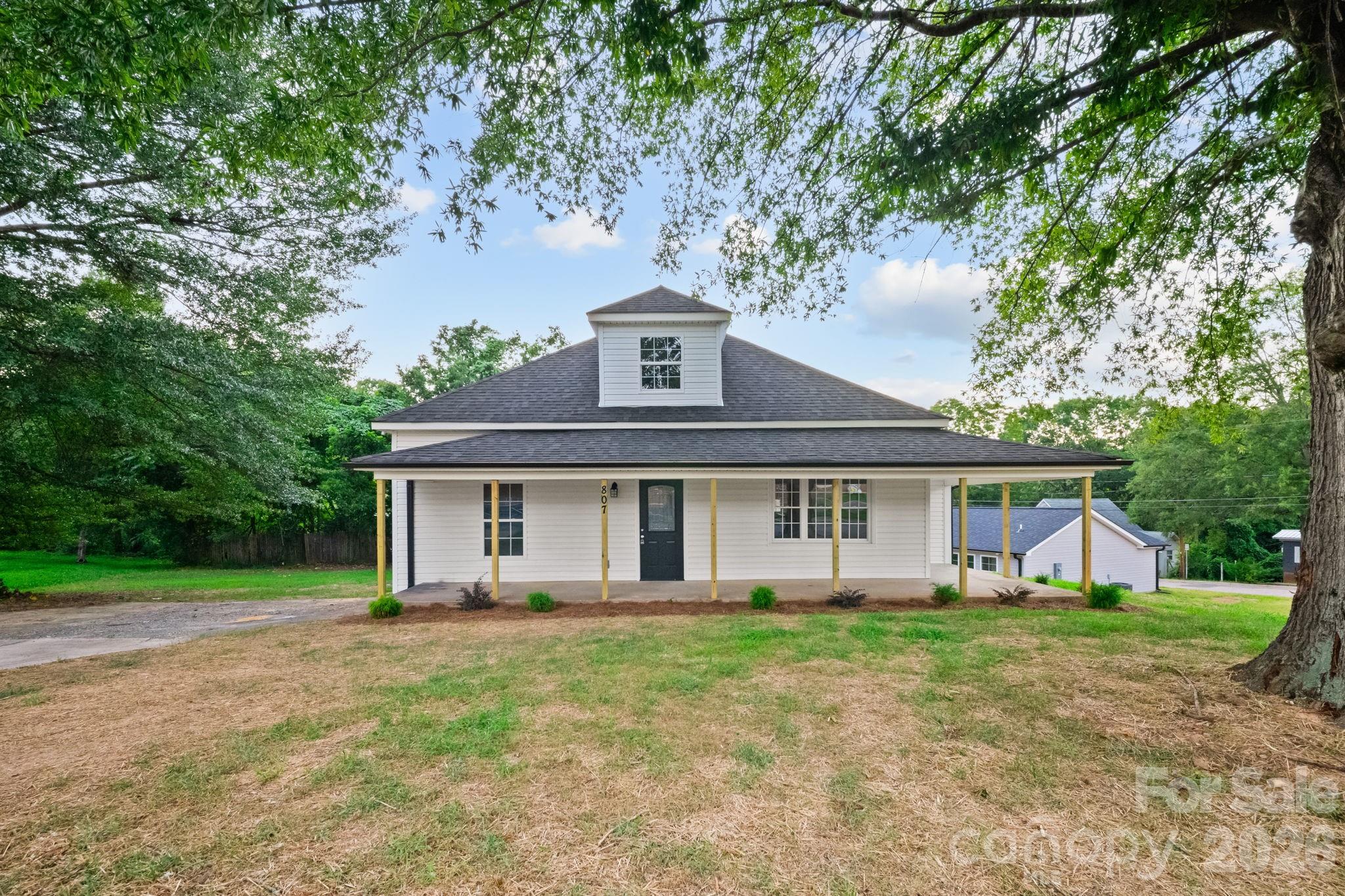 807 N Walnut Street