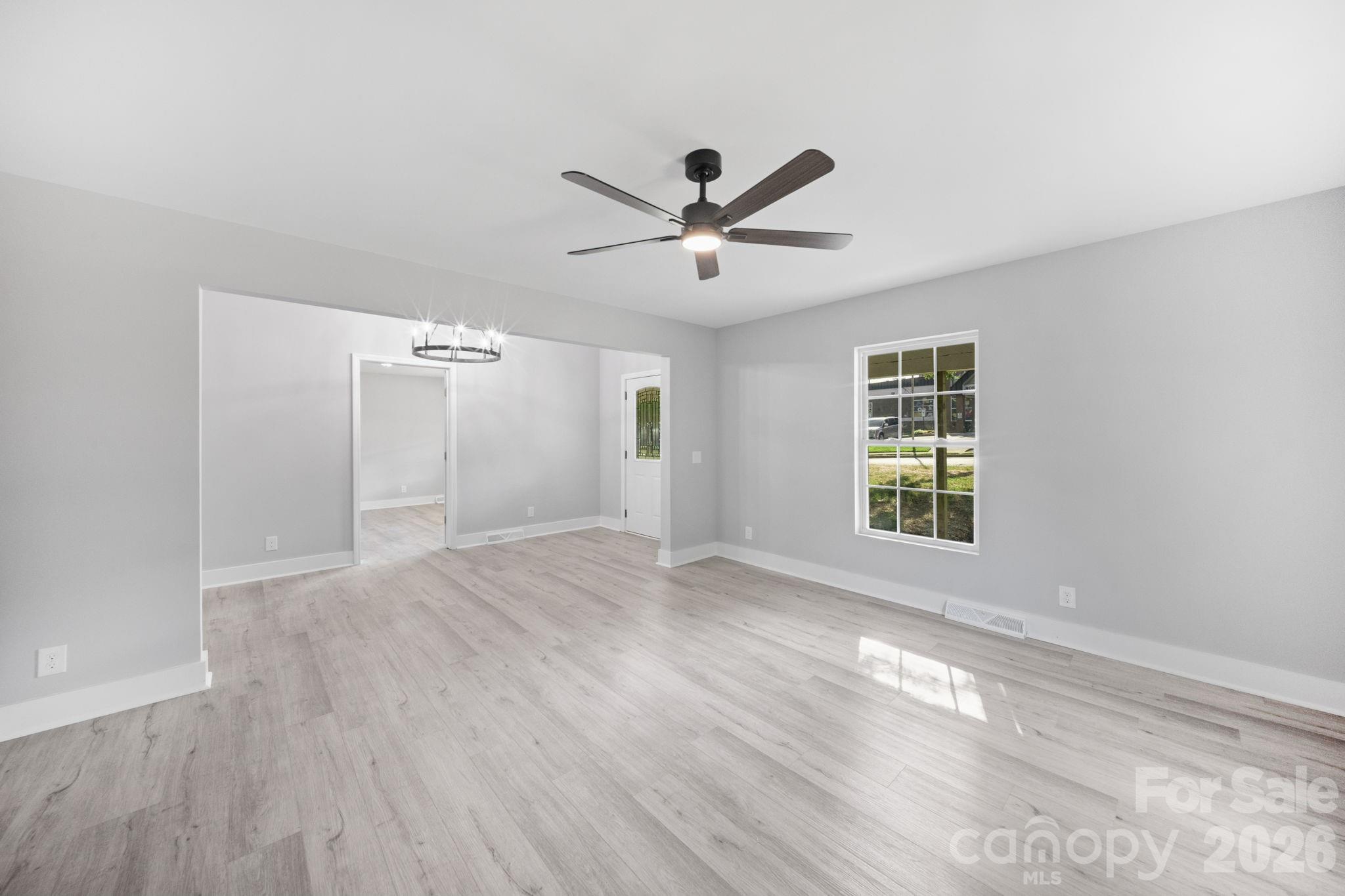 Single Family Residence at 807 N Walnut Street, Kannapolis, photo 7 of 24