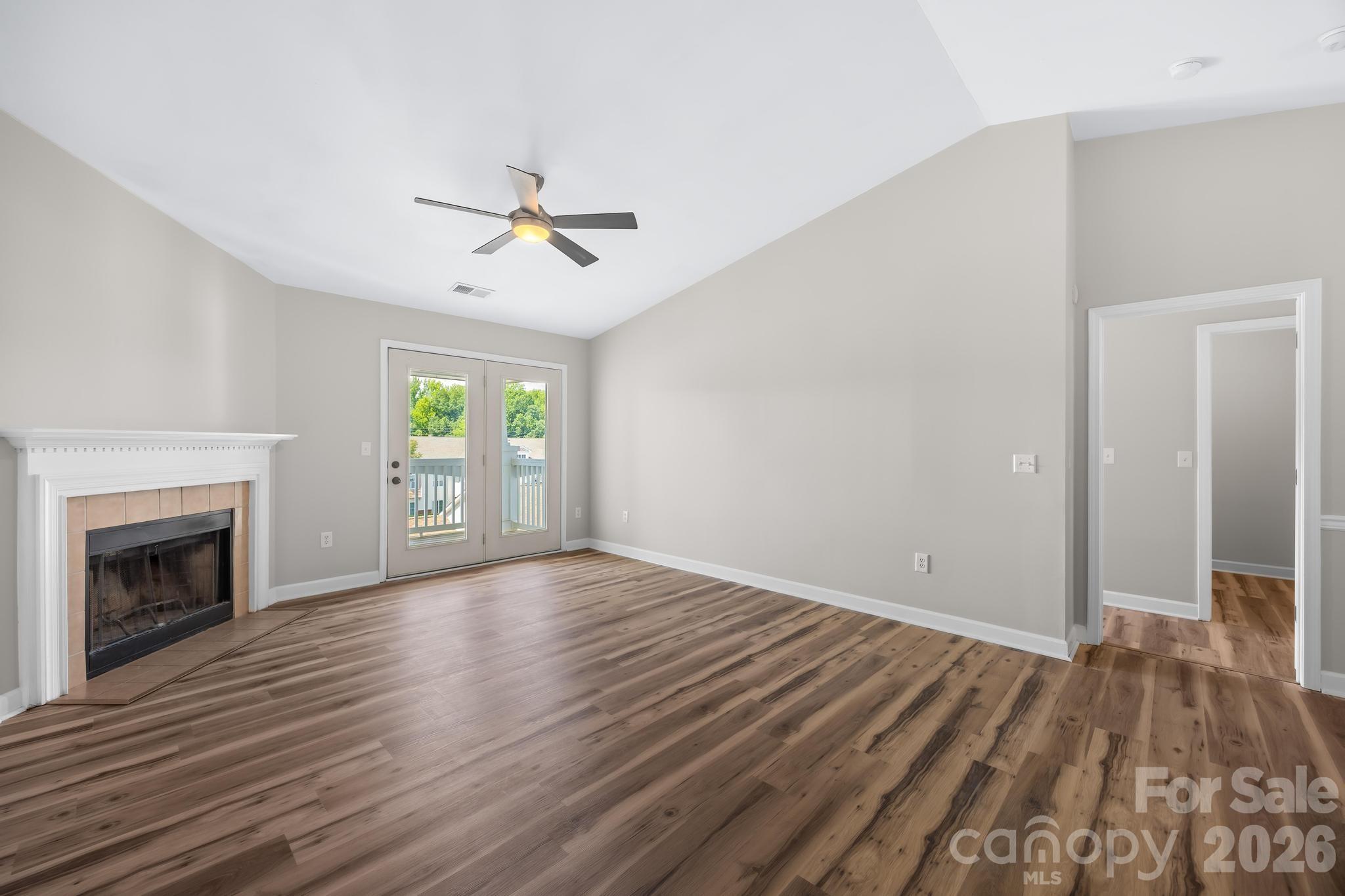 Condominium at 19747 Deer Valley Drive, Cornelius, photo 4 of 34