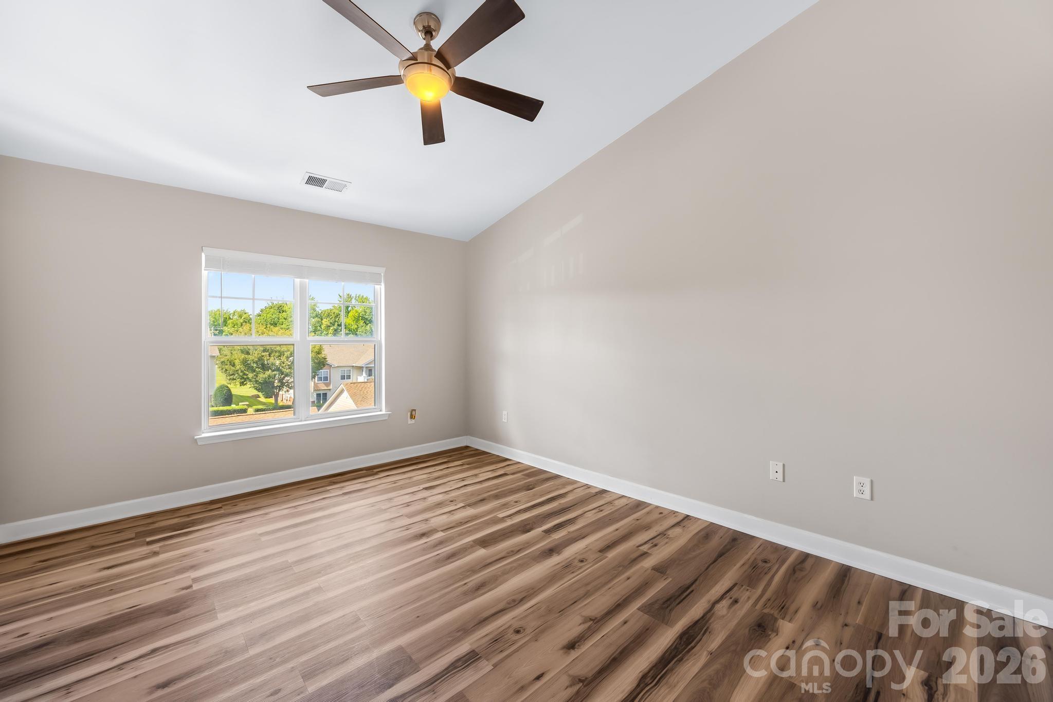 Condominium at 19747 Deer Valley Drive, Cornelius, photo 14 of 34