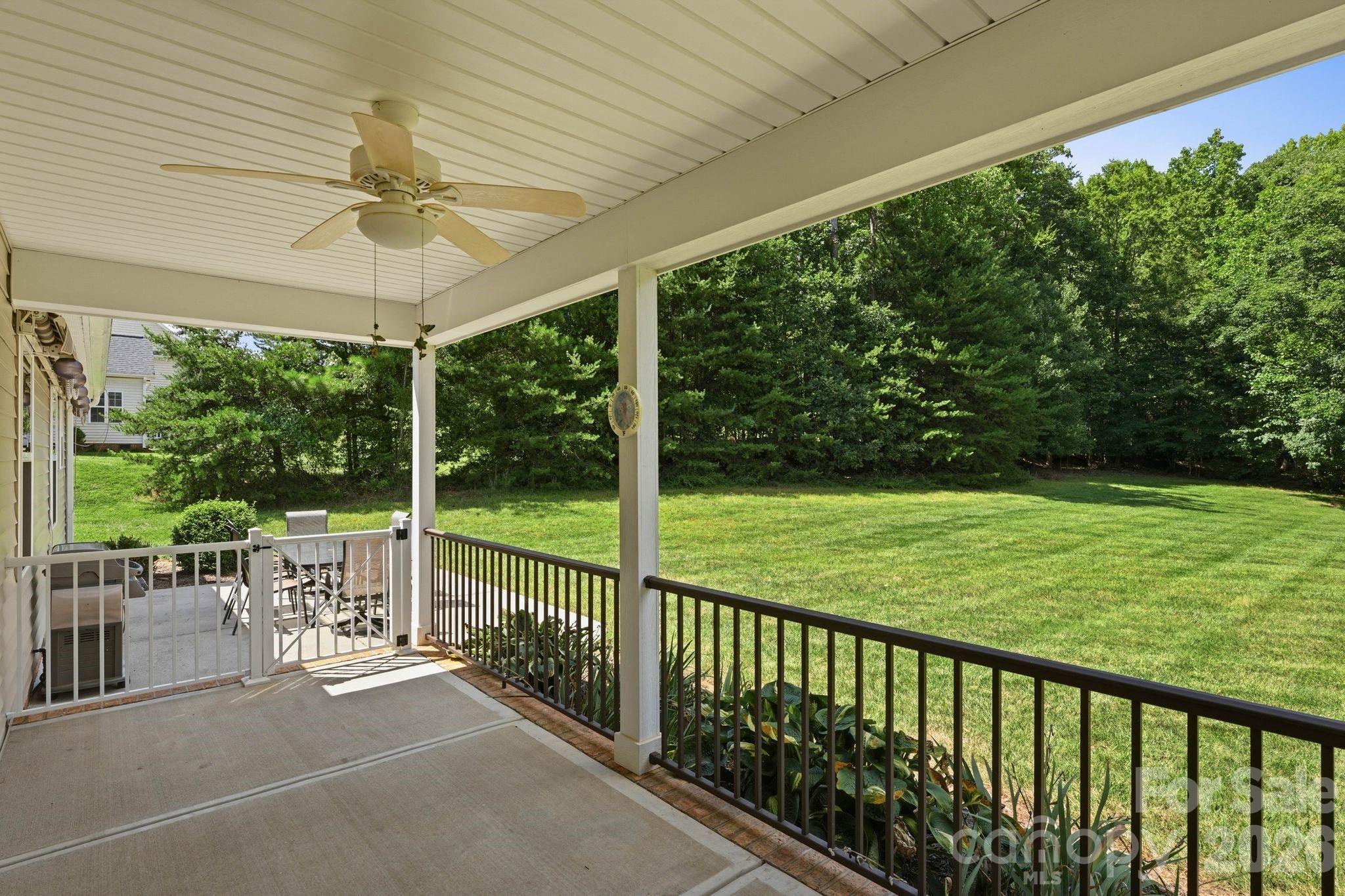 Single Family Residence at 107 E Vista View Place, Mooresville, photo 38 of 46